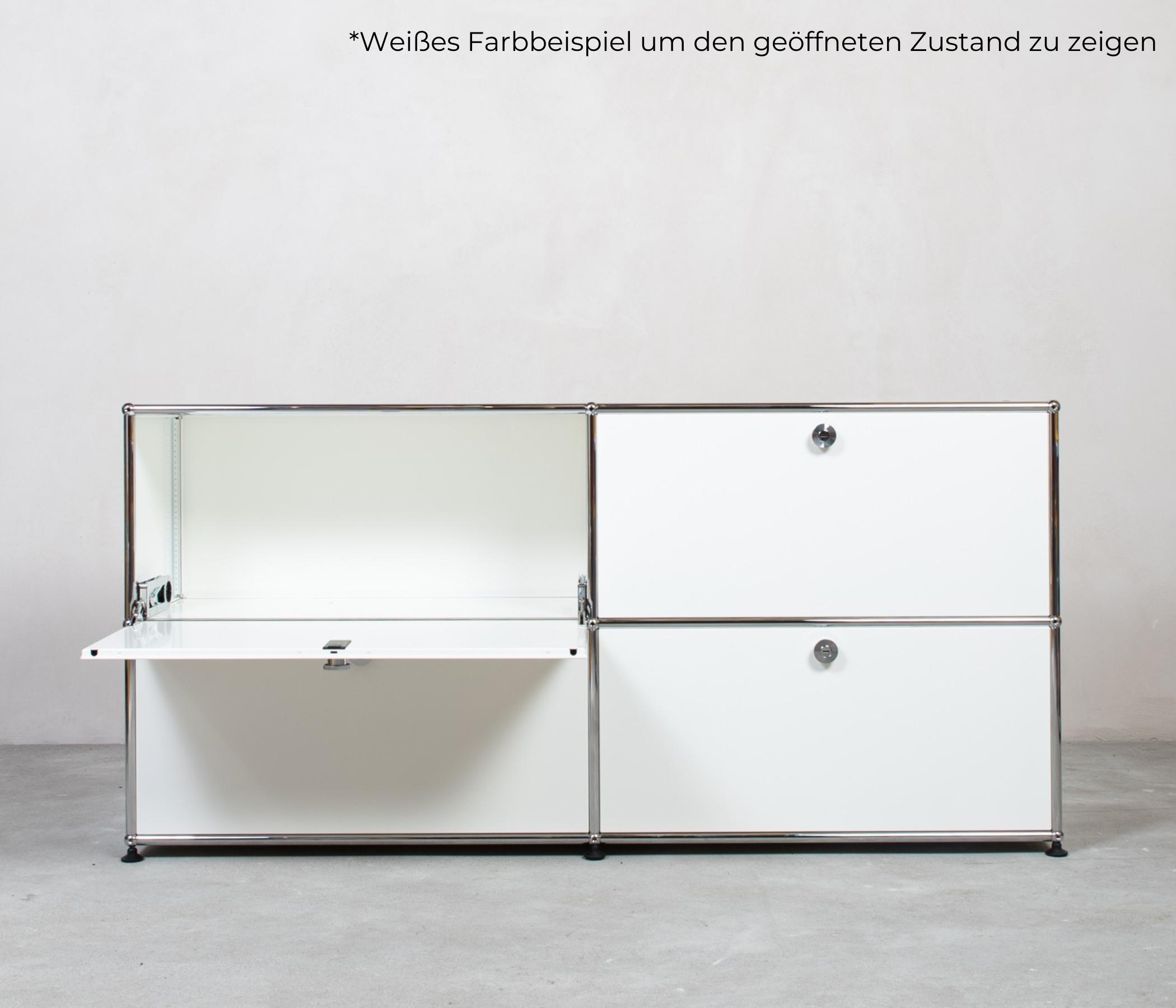 USM Haller Sideboard 2x2 Fächer Stahlblau