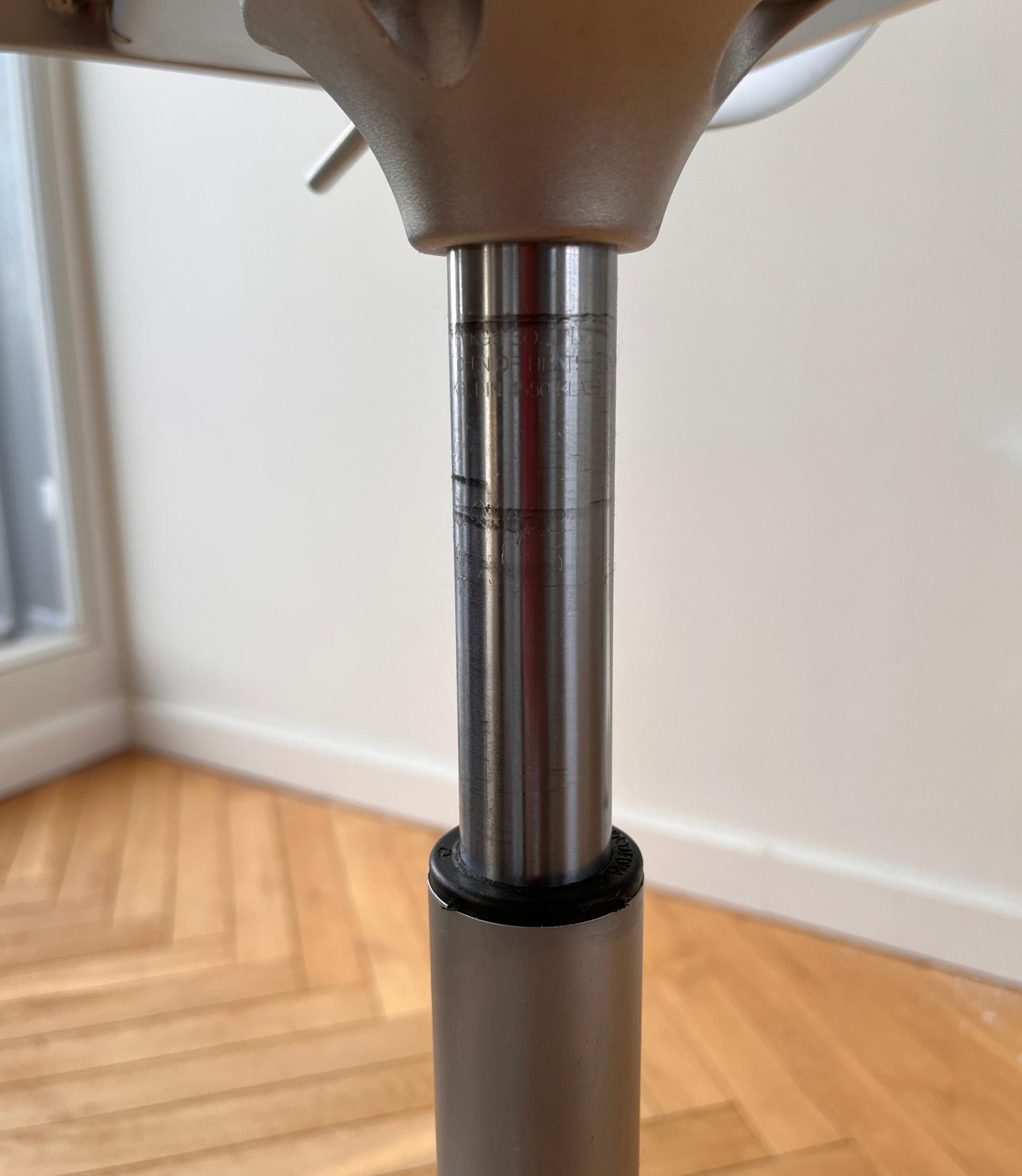 Barhocker LEM mit hohem Gestell Weiß