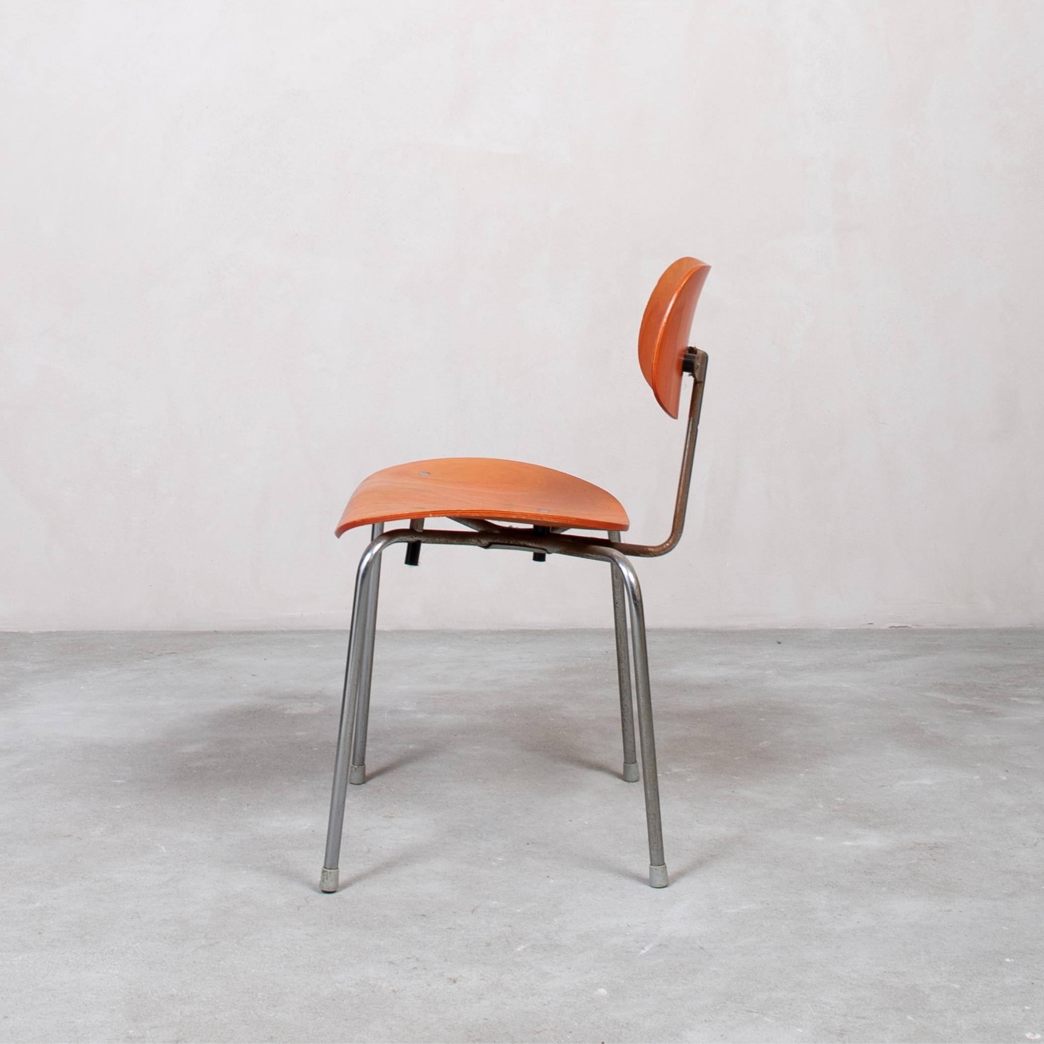 Wilde&Spieth Eiermann SE 68 Stuhl Orange