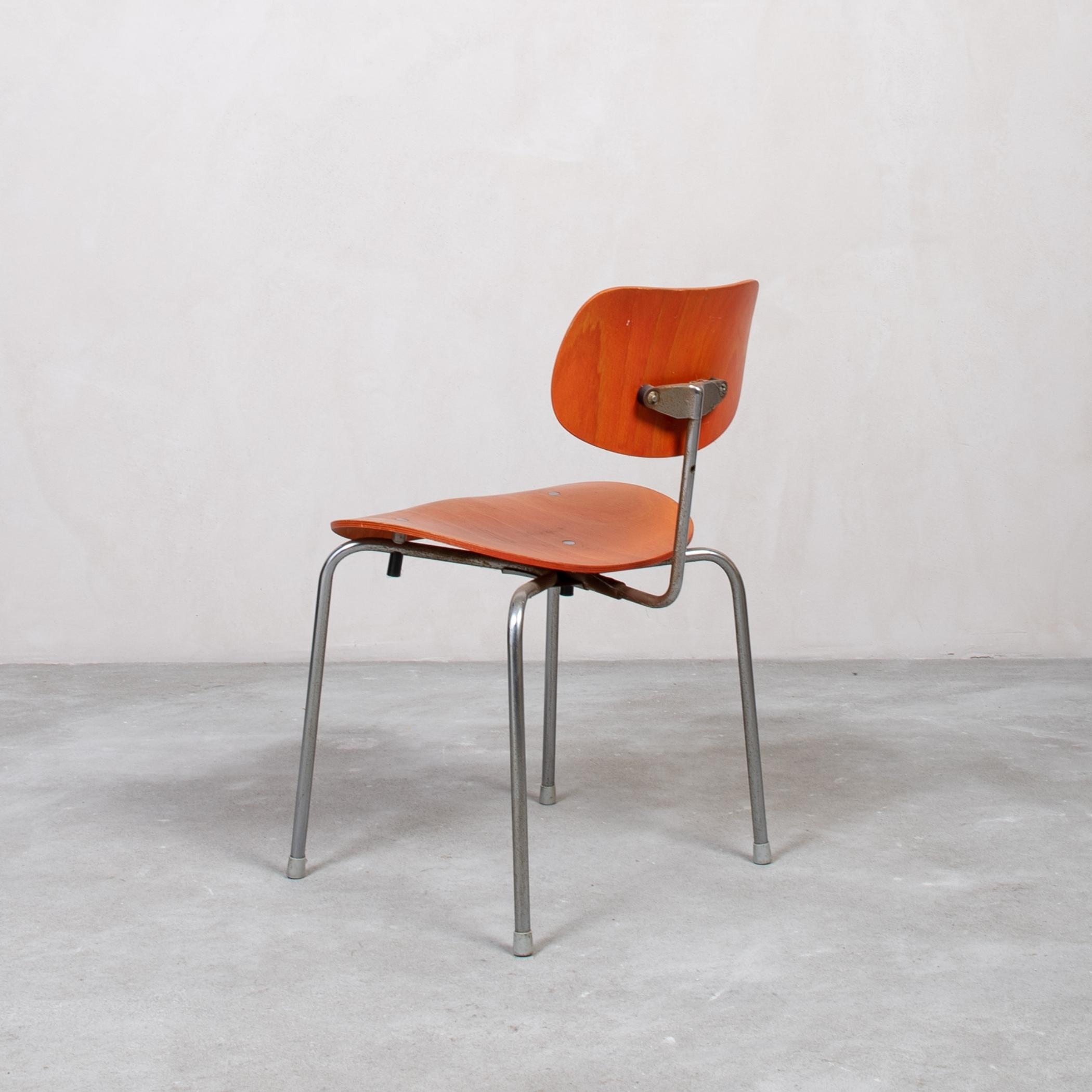 Wilde&Spieth Eiermann SE 68 Stuhl Orange
