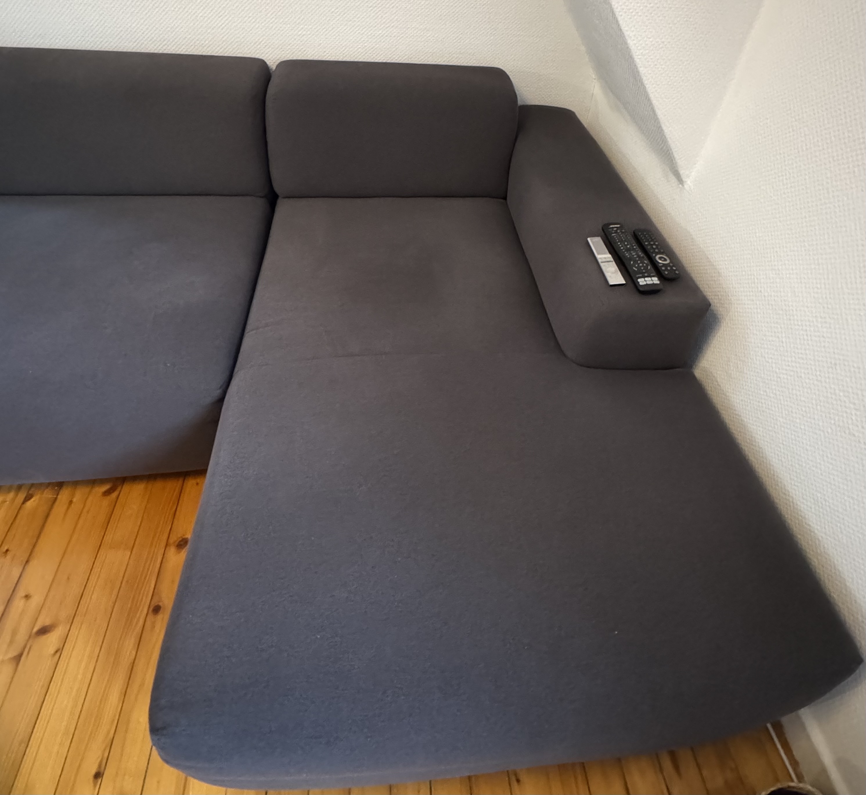 PYLLOW Ecksofa dunkelgrau - Polsterecke