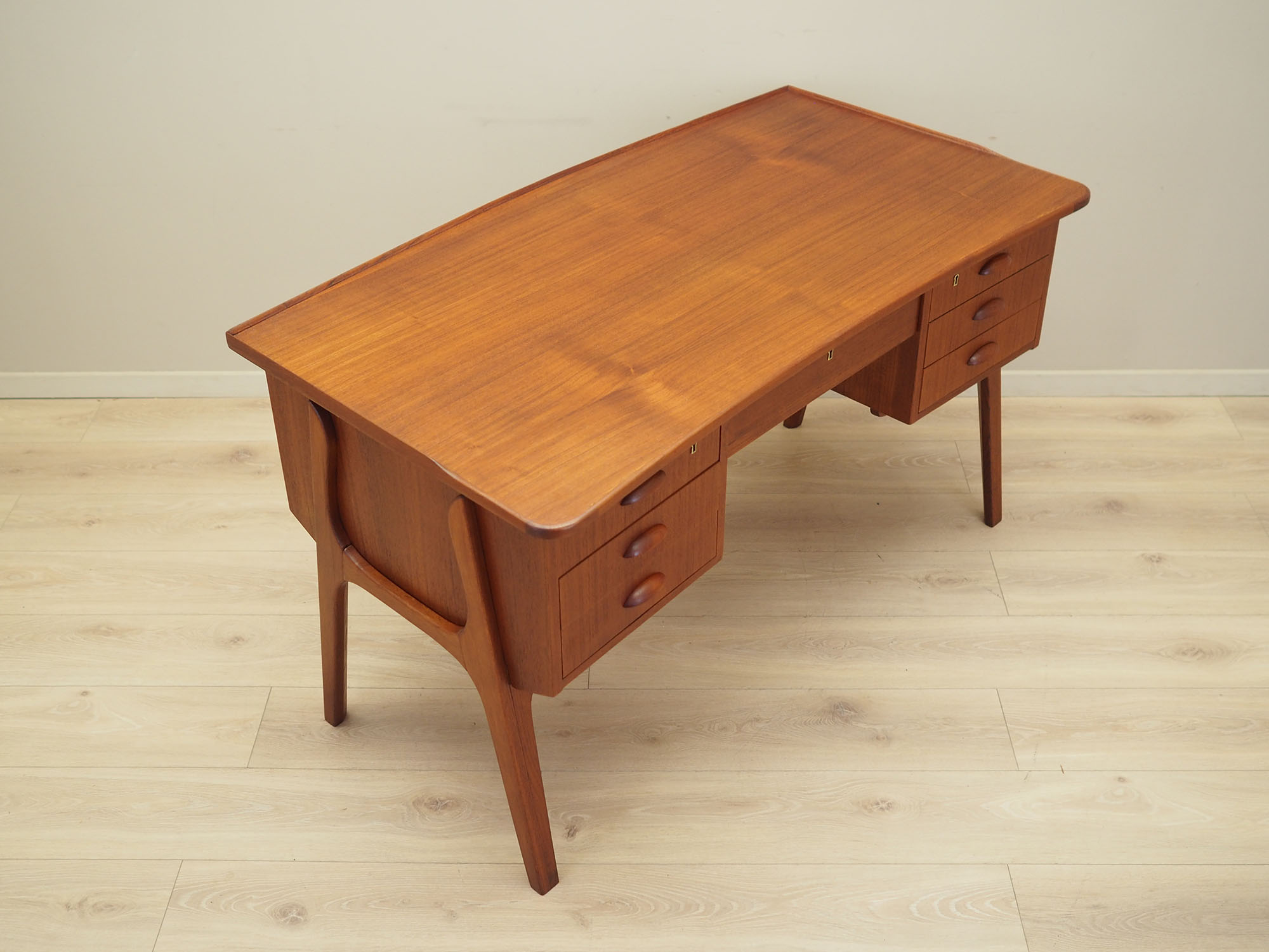 Schreibtisch Teakholz 1970er Jahre
