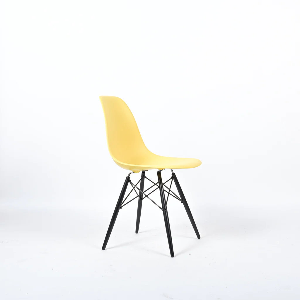 Eames Plastic Side Chair DSW Sunlight