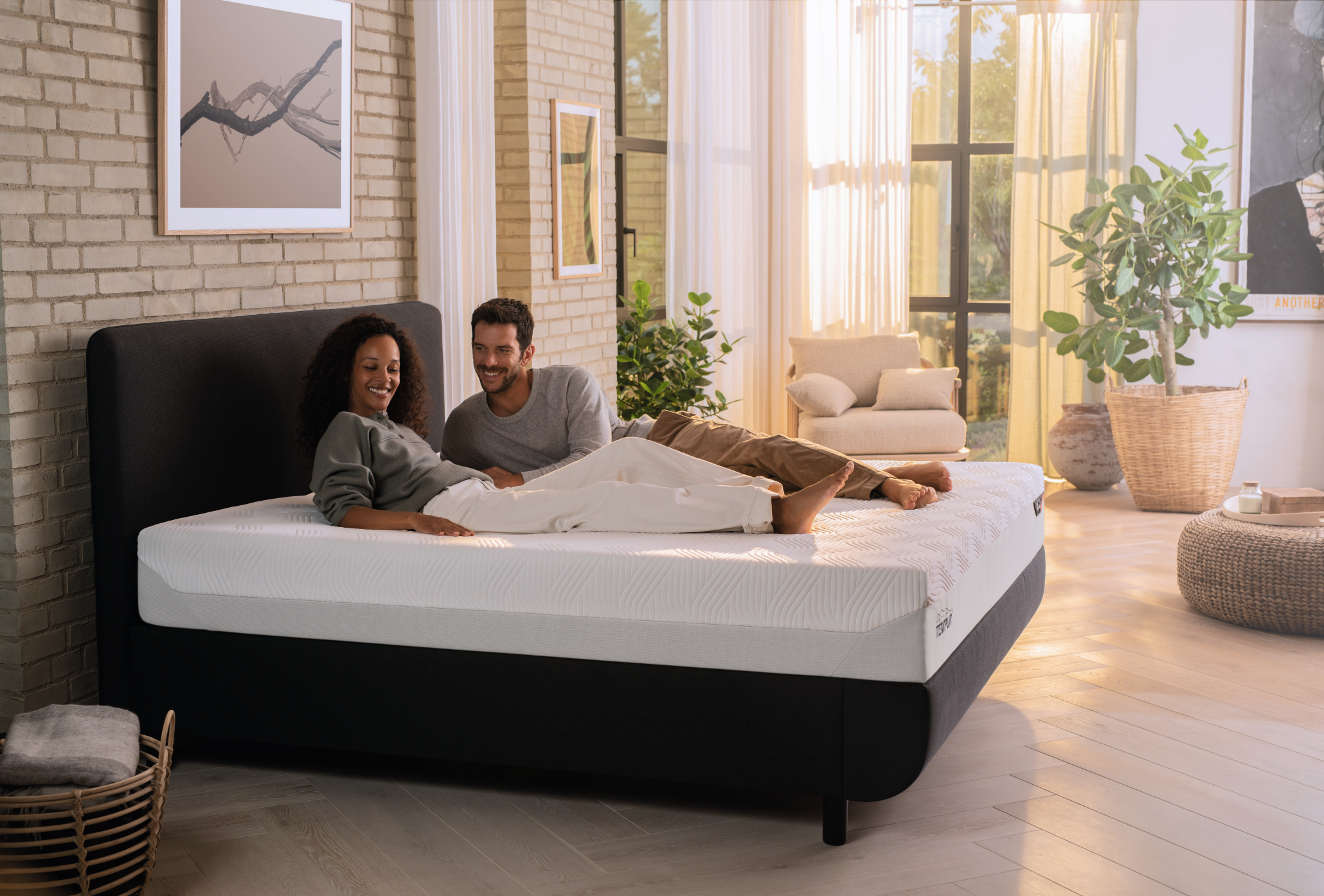 Arc™ Form Bett mit verstellbaren Rahmen Grau 180 x 200