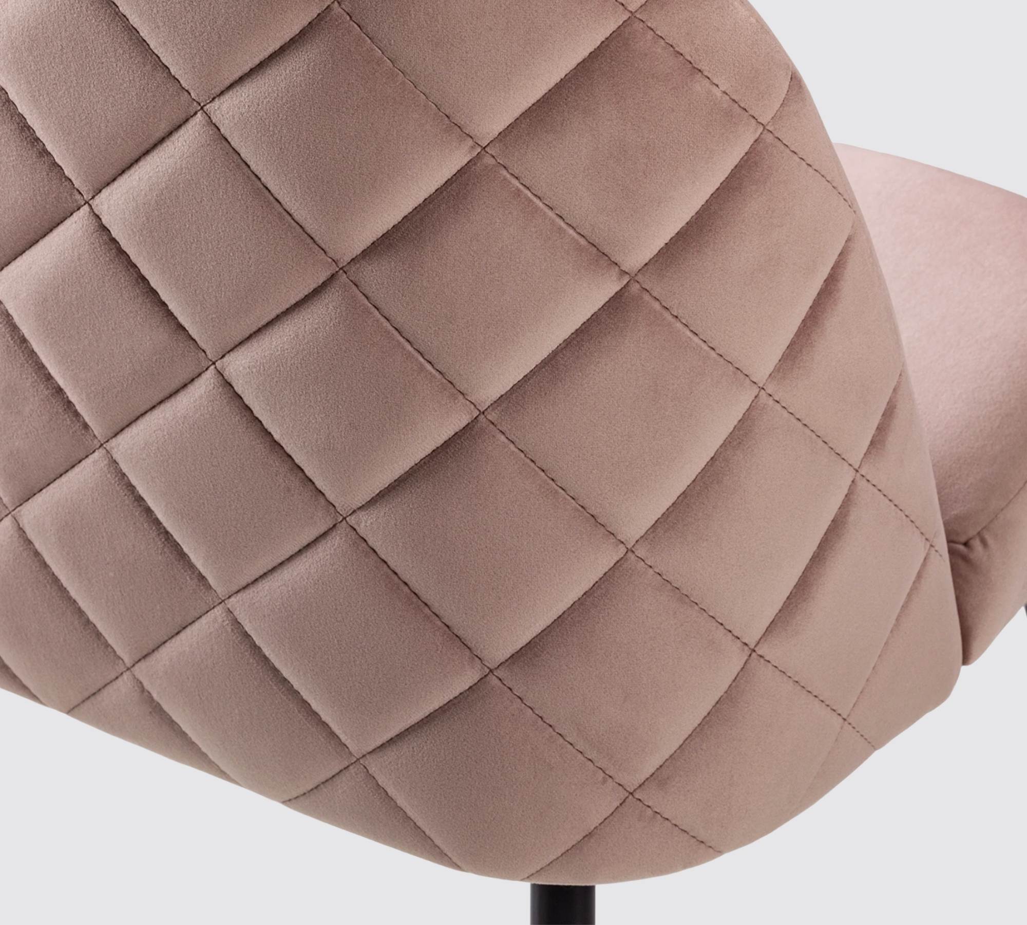 Upholstered chair velvet dusty pink