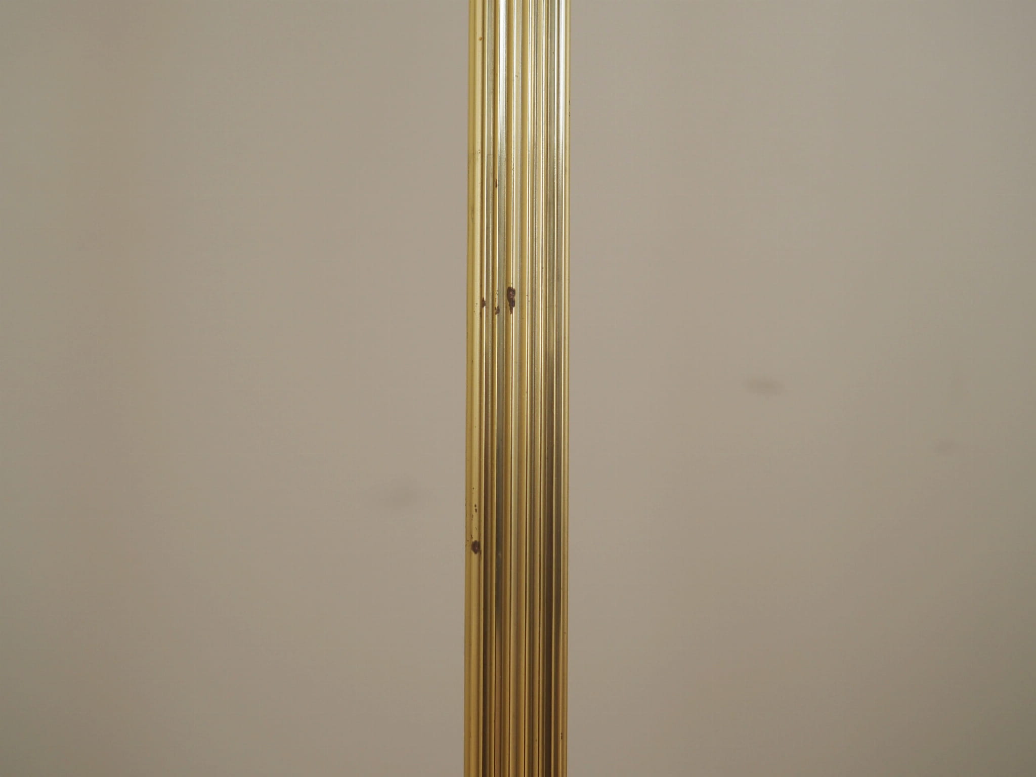 Vintage Stehlampe Metall Textil Gold 1970er Jahre 