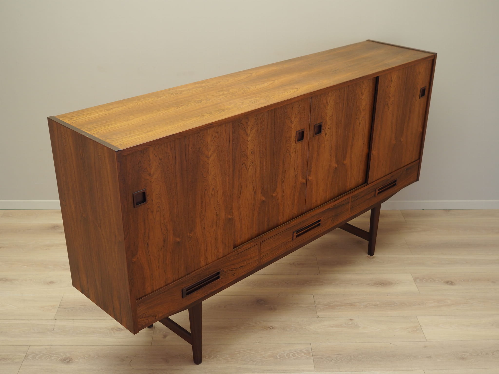 Highboard Rosenholz Braun 1960er Jahre