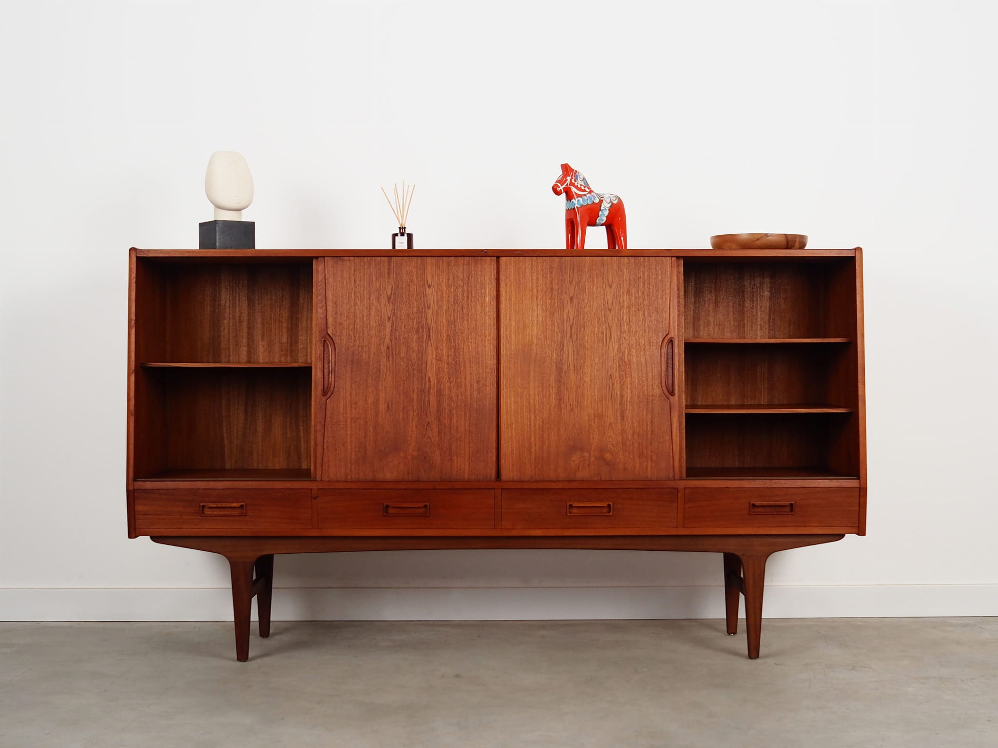 Highboard Teakholz Braun 1970er Jahre 