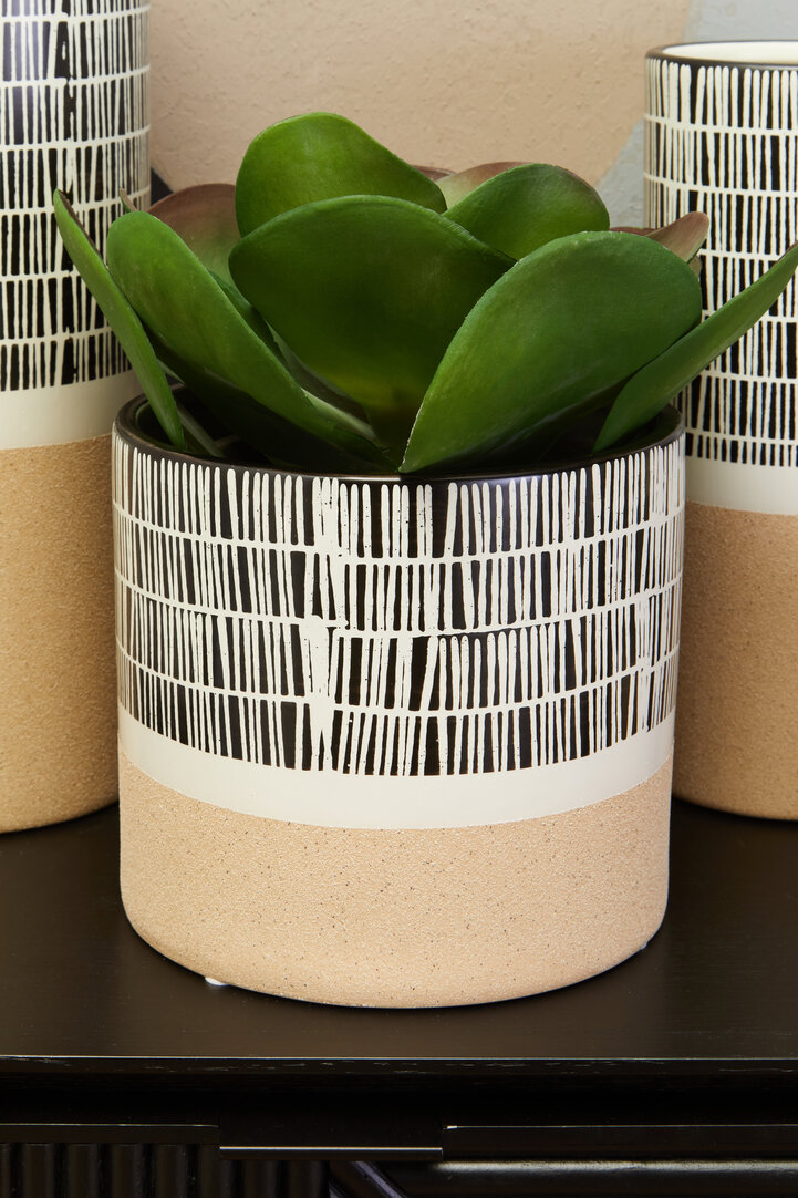 Jada Large Striped Pot