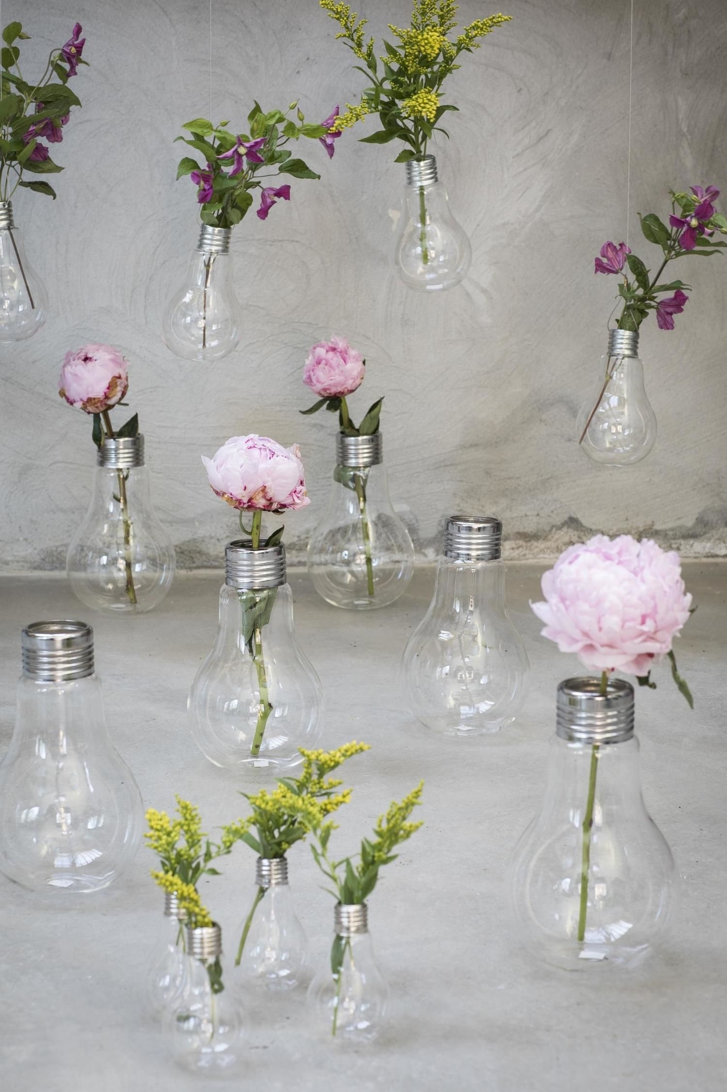 Lightbulb Vase Transparent