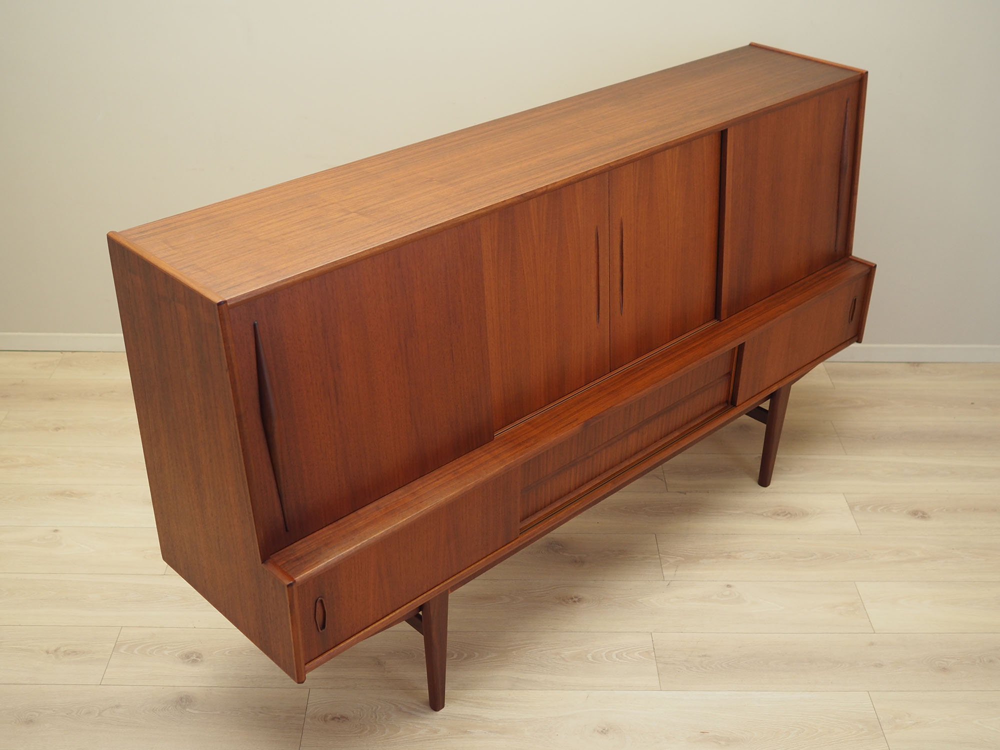 Highboard Teakholz 1970er Jahre
