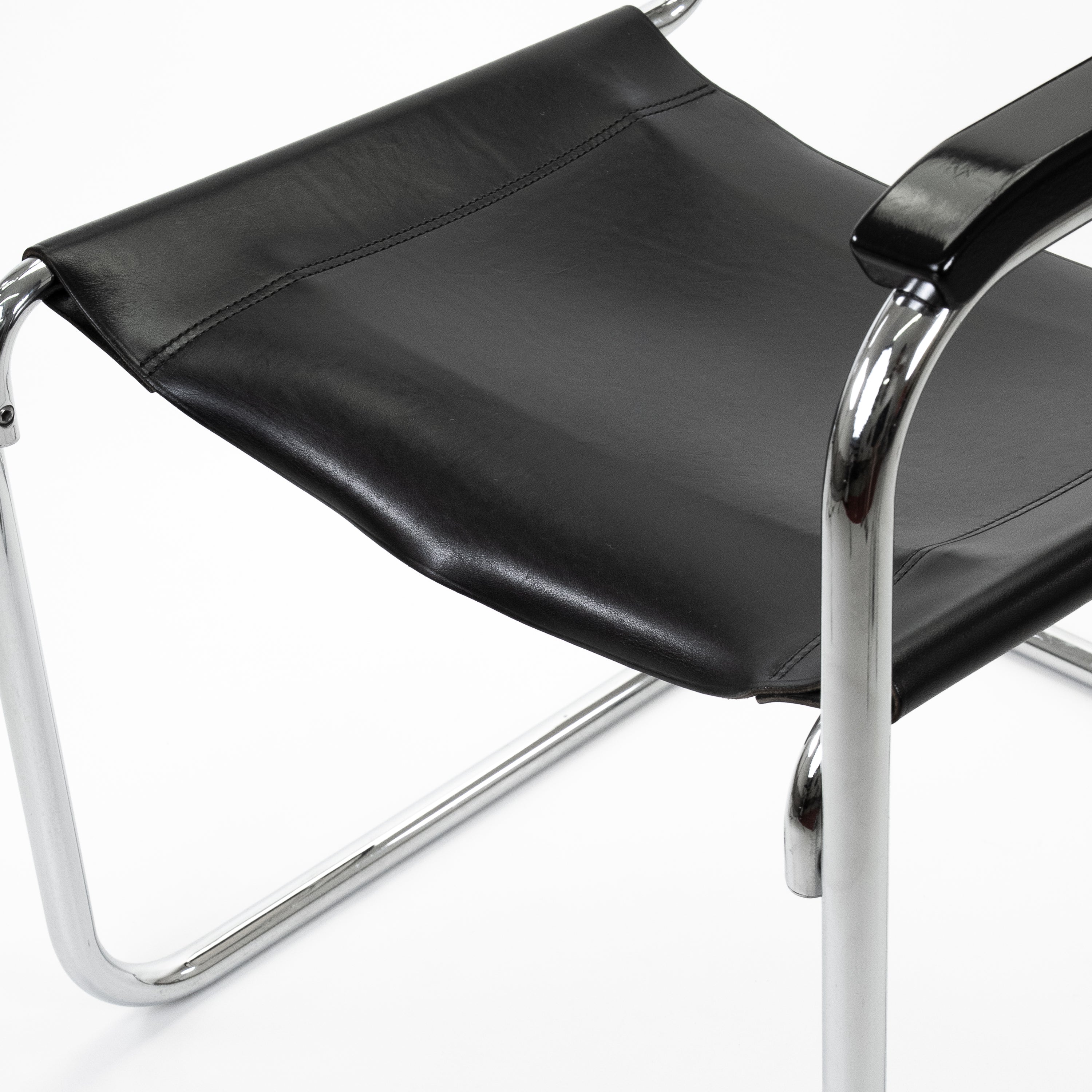 S34 Armchairs Chrome Black