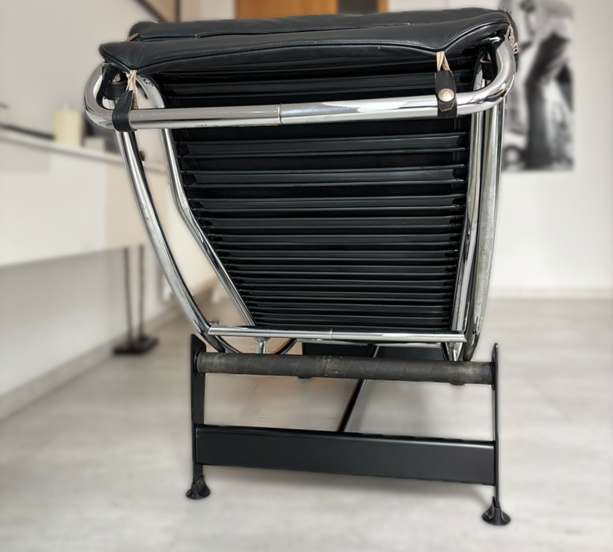 LC4 Chaiselongue Liege Leder