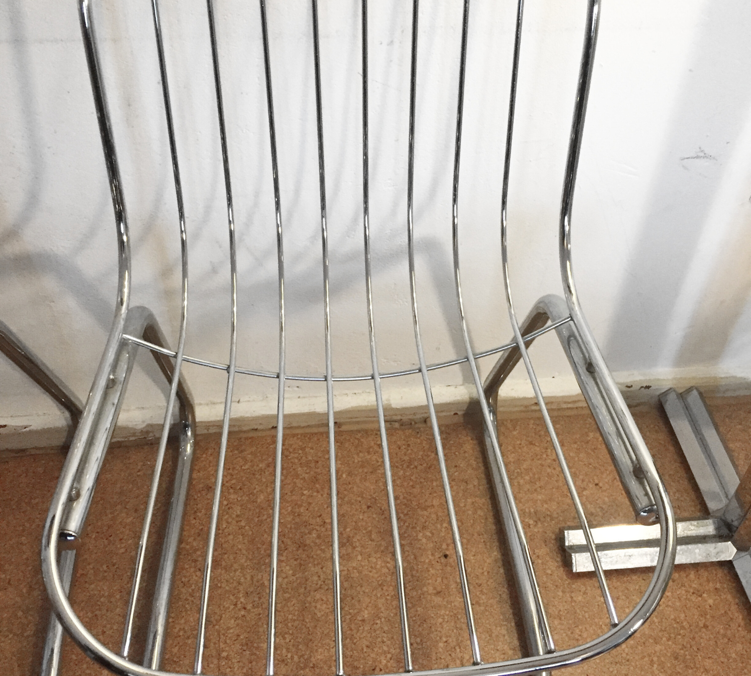 2x Freischwinger Chrom Silber