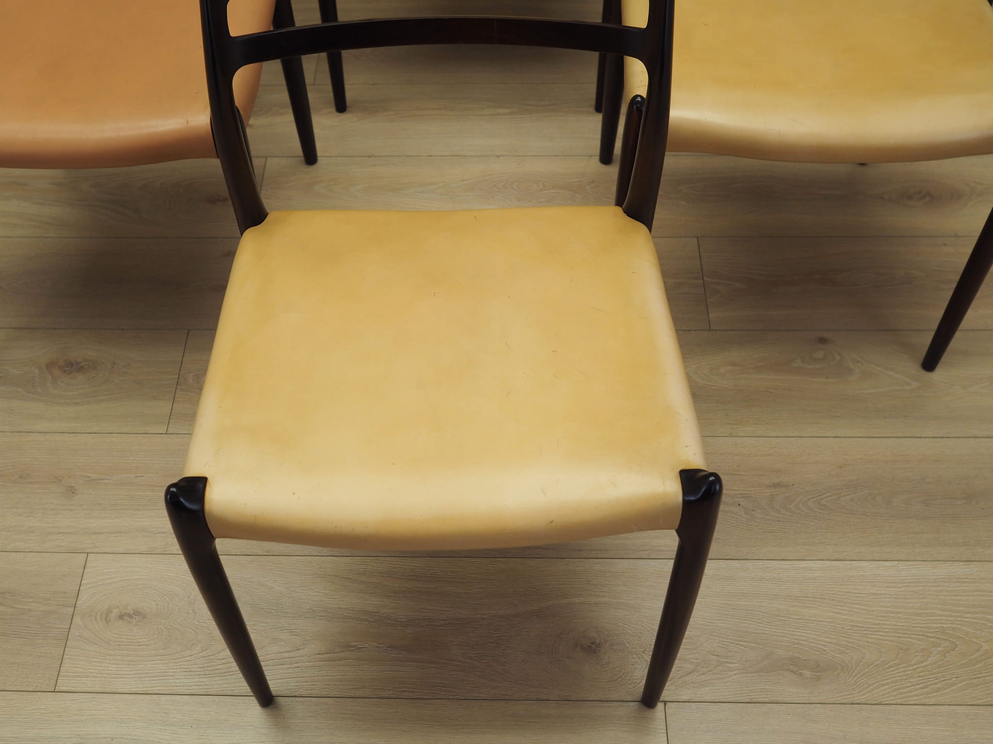 Sechser-Set Mahogany Stühle 1960 Jahre