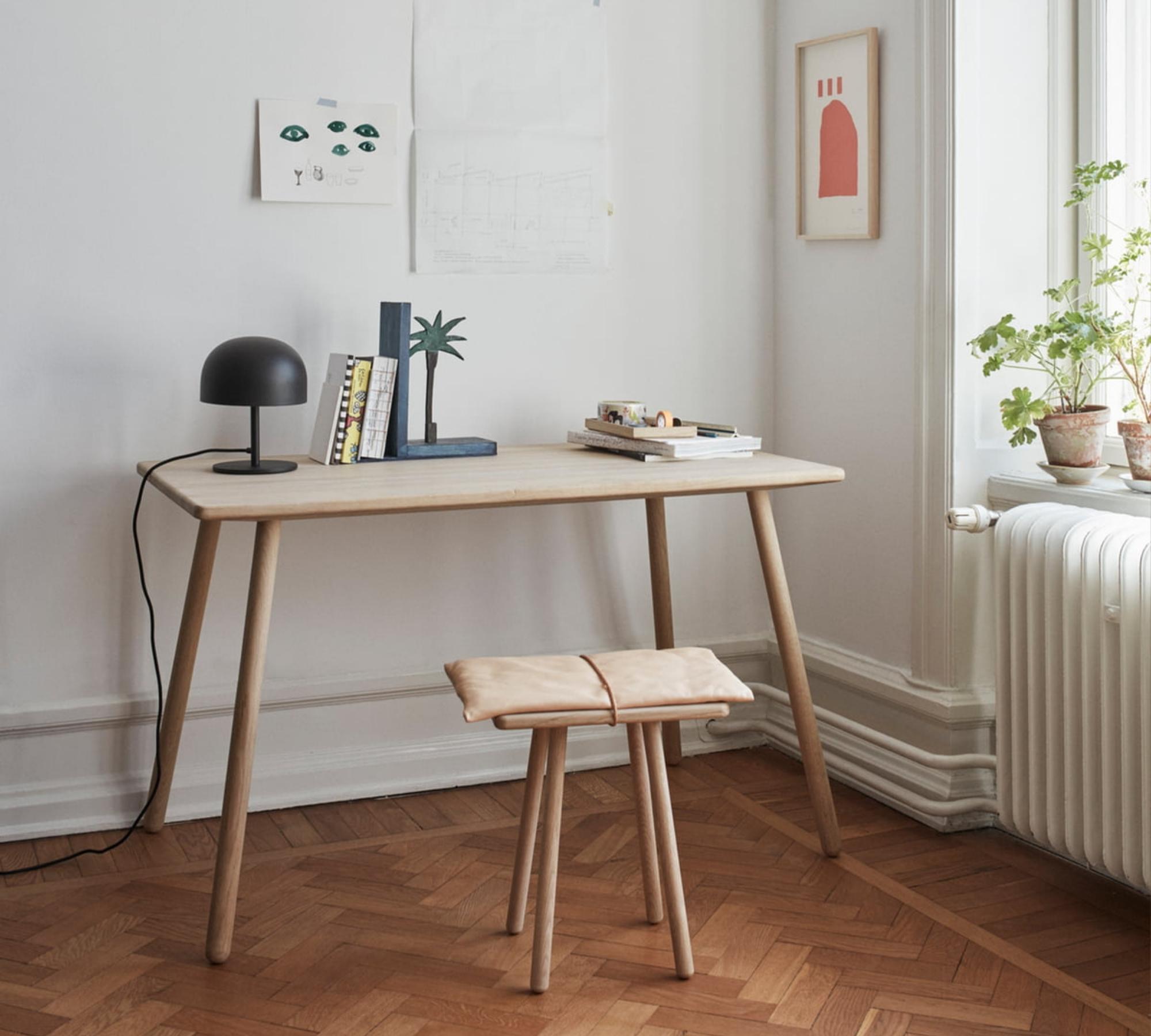 Minimalistischer Esstisch aus Eichenholz