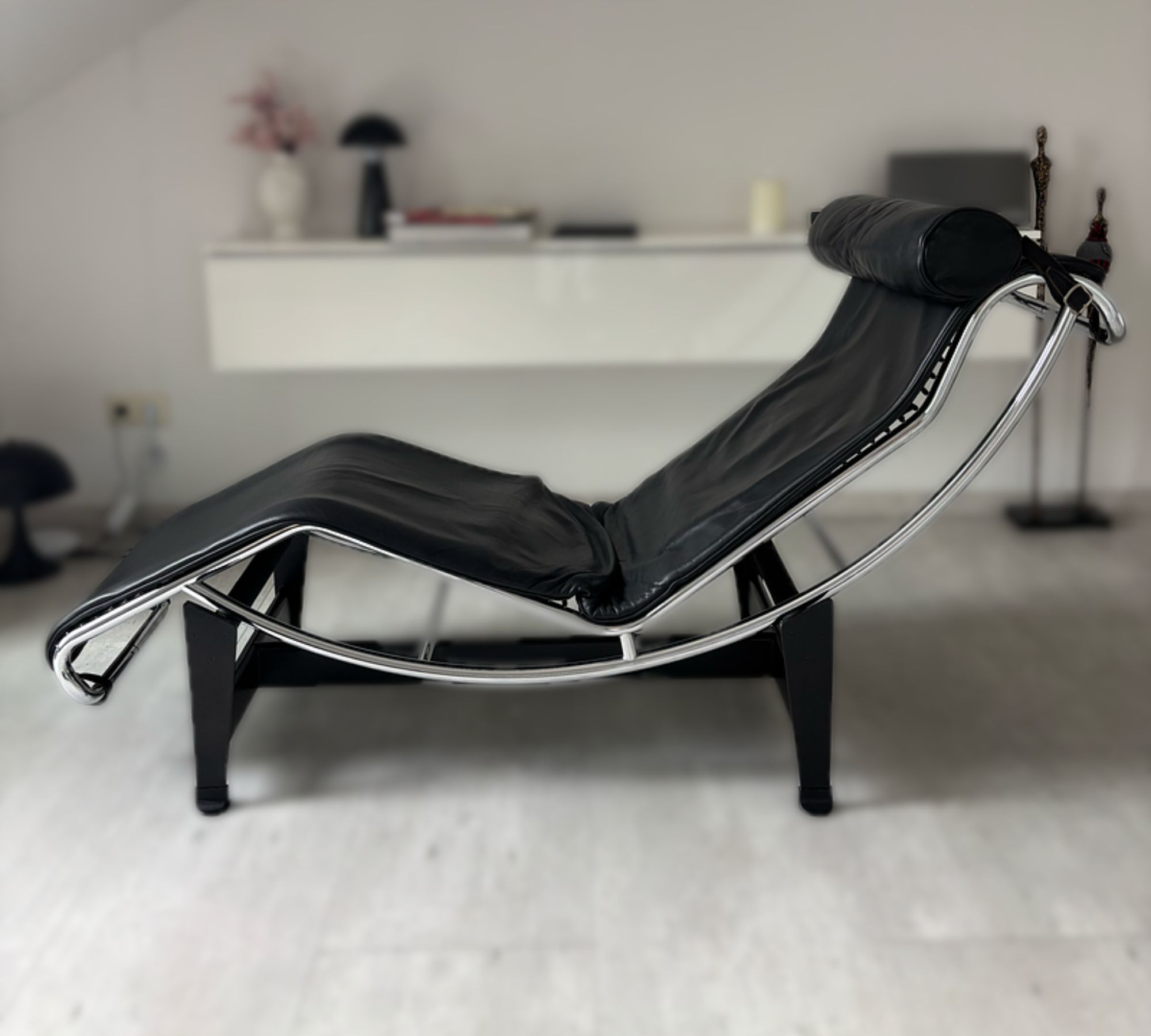 LC4 Chaiselongue Chaise Lounge Leather
