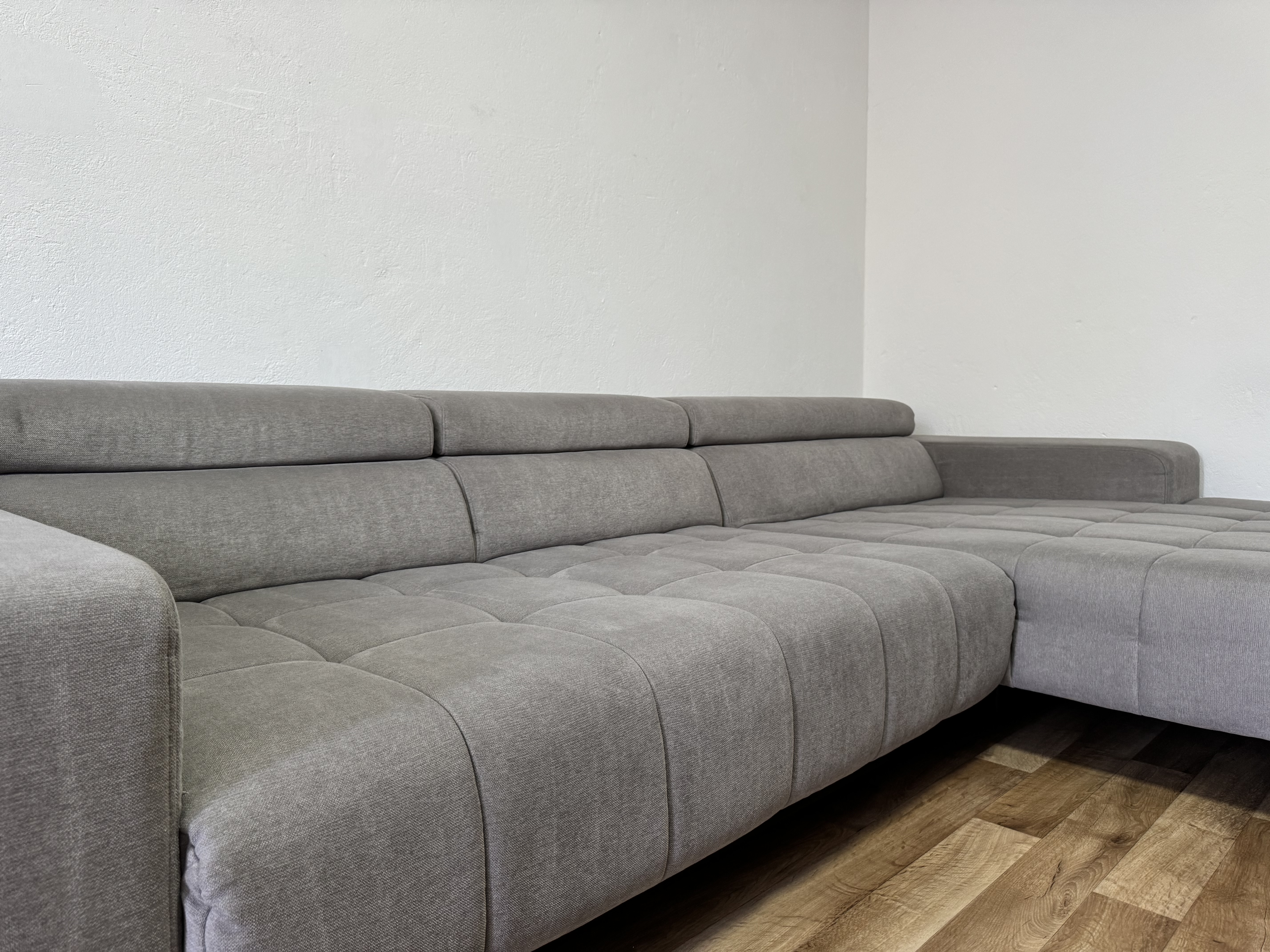  Bledsoe Ecksofa mit Relaxfunktion Textil Grau