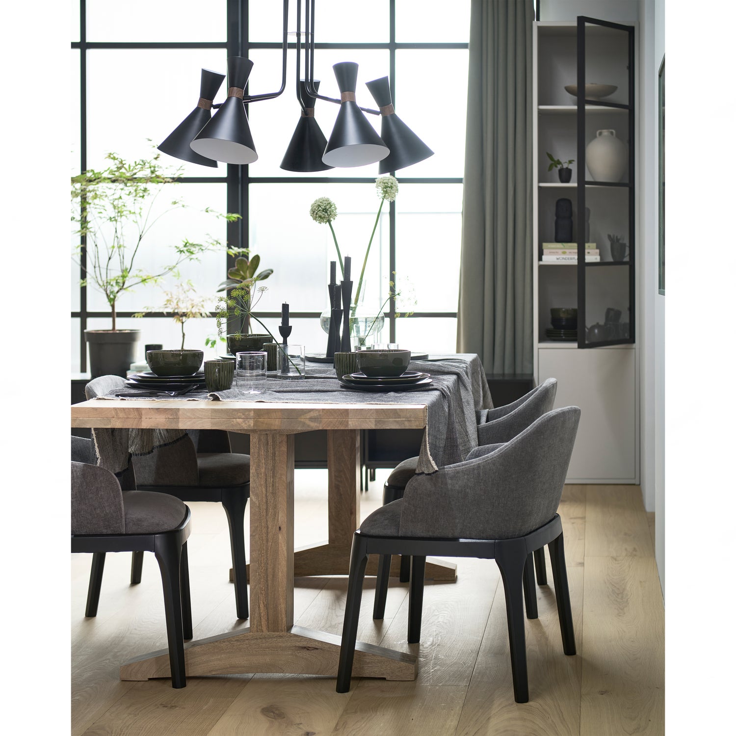 Basic Schrank Holz Grau