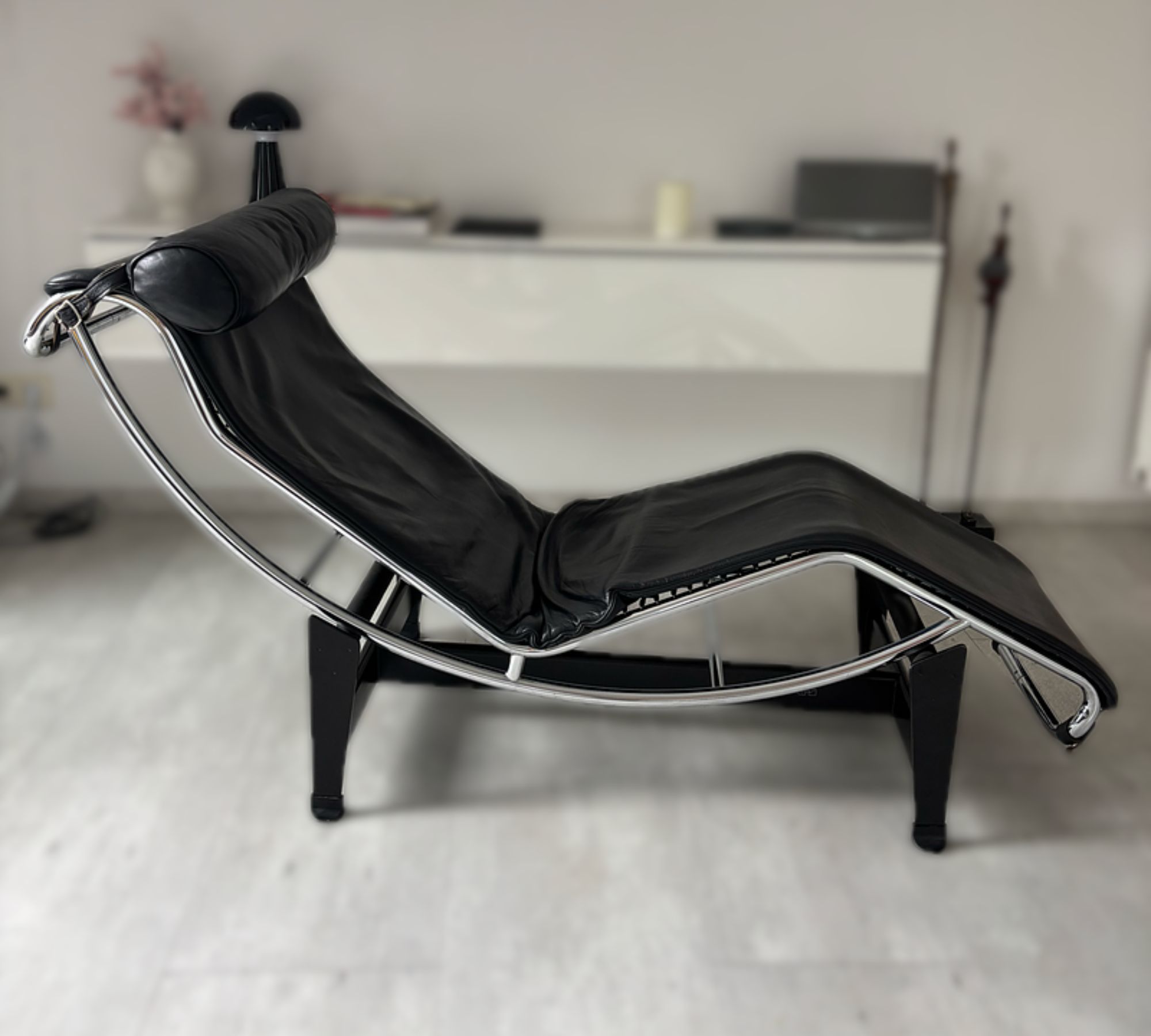 LC4 Chaiselongue Chaise Lounge Leather