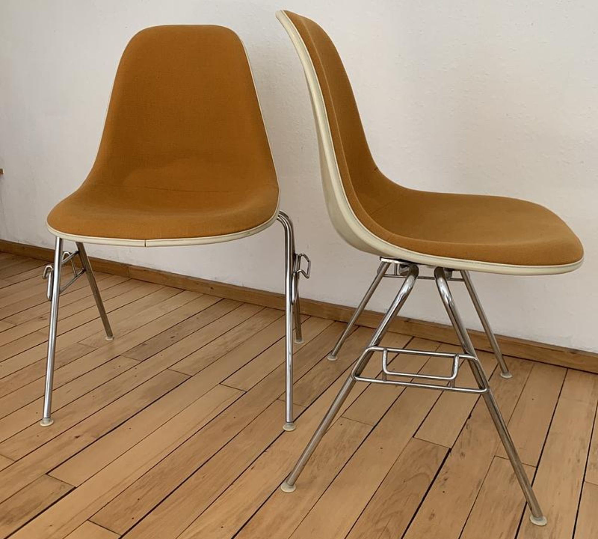 2x Eames Fiberglass Side Chair by Herman Miller Orange