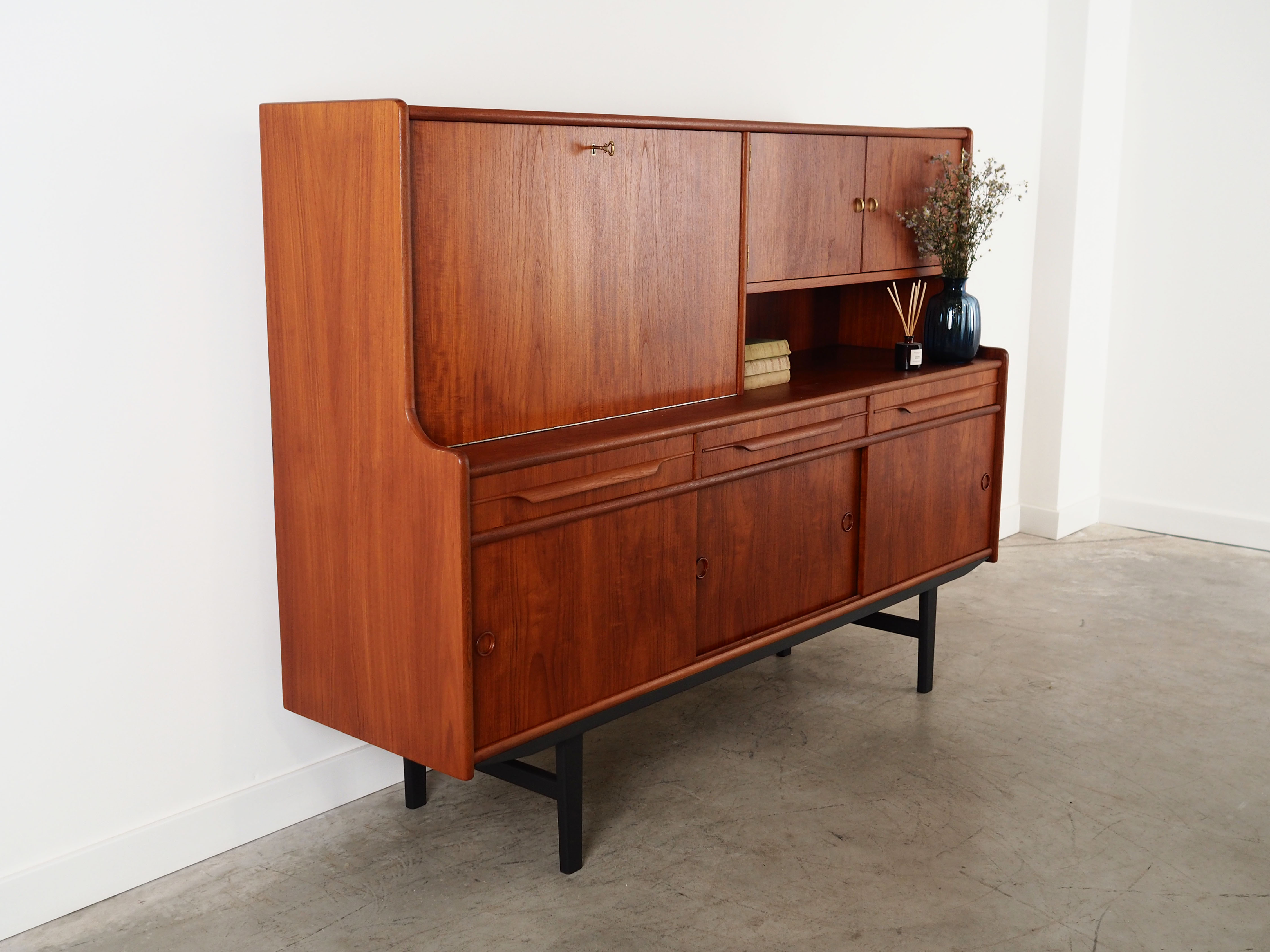 Highboard Teakholz 1960er Jahre