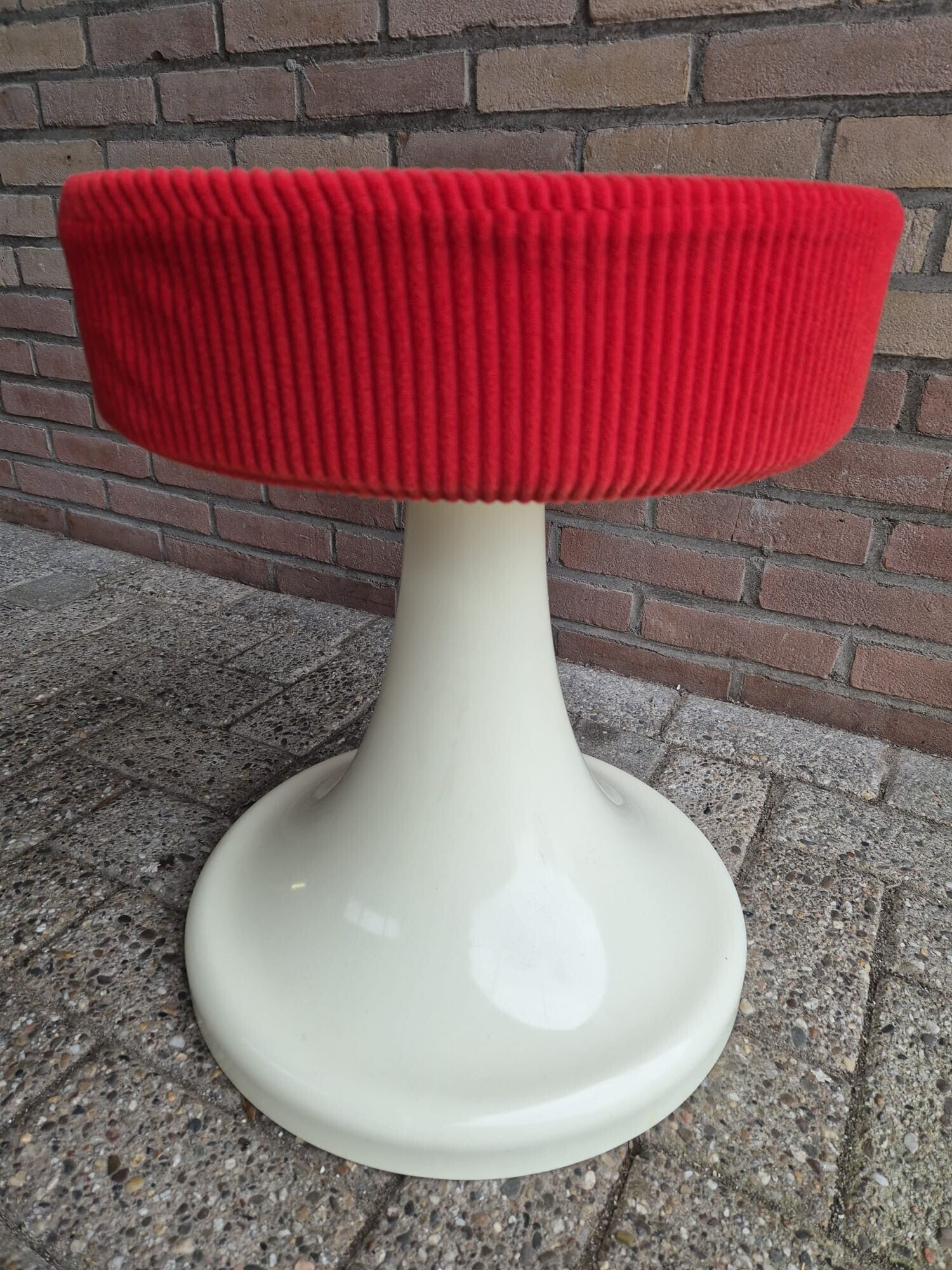 Vintage Hocker Kunststoff Textil Rot Weiß 