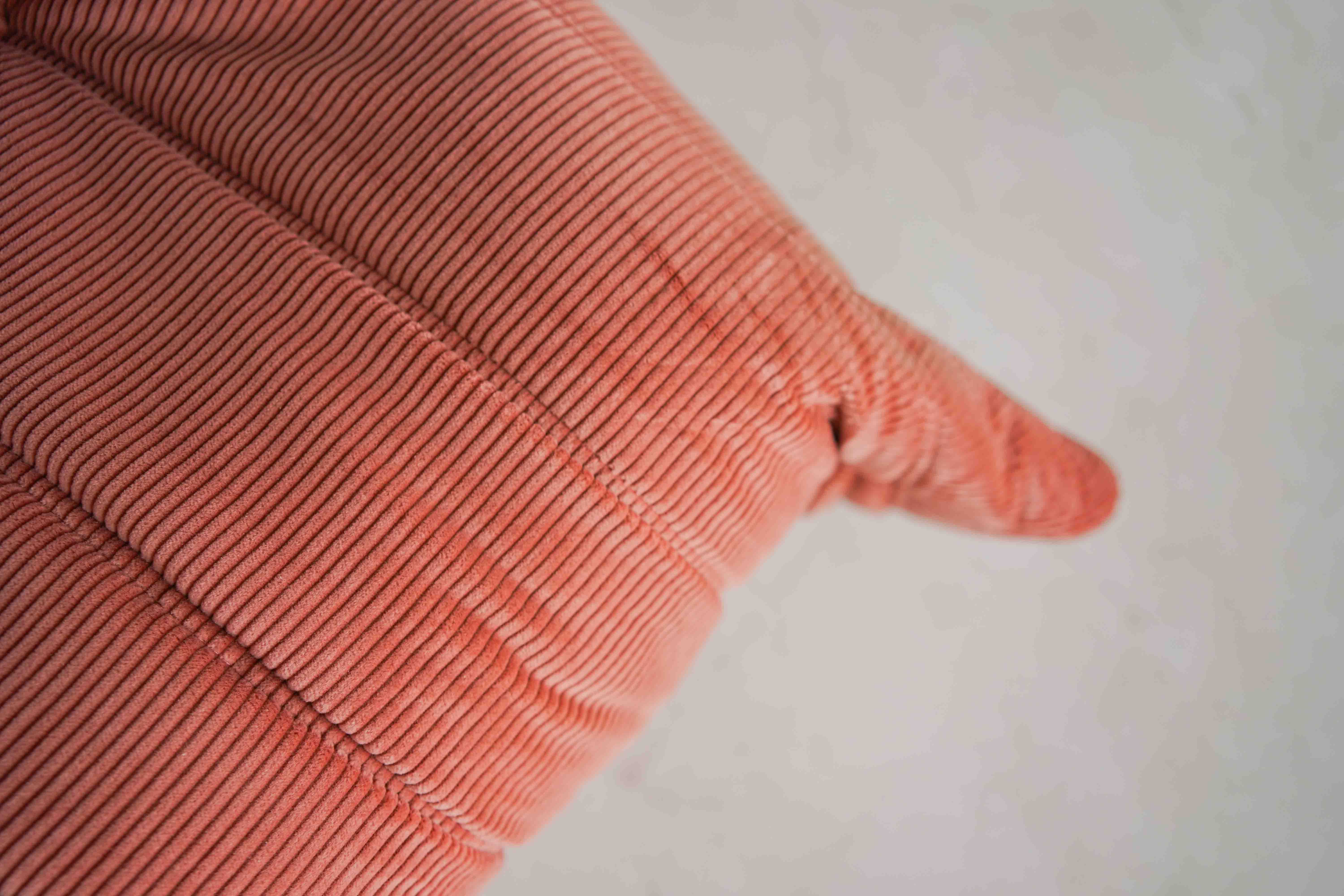 Togo Sofa 3-Sitzer Cord Coral