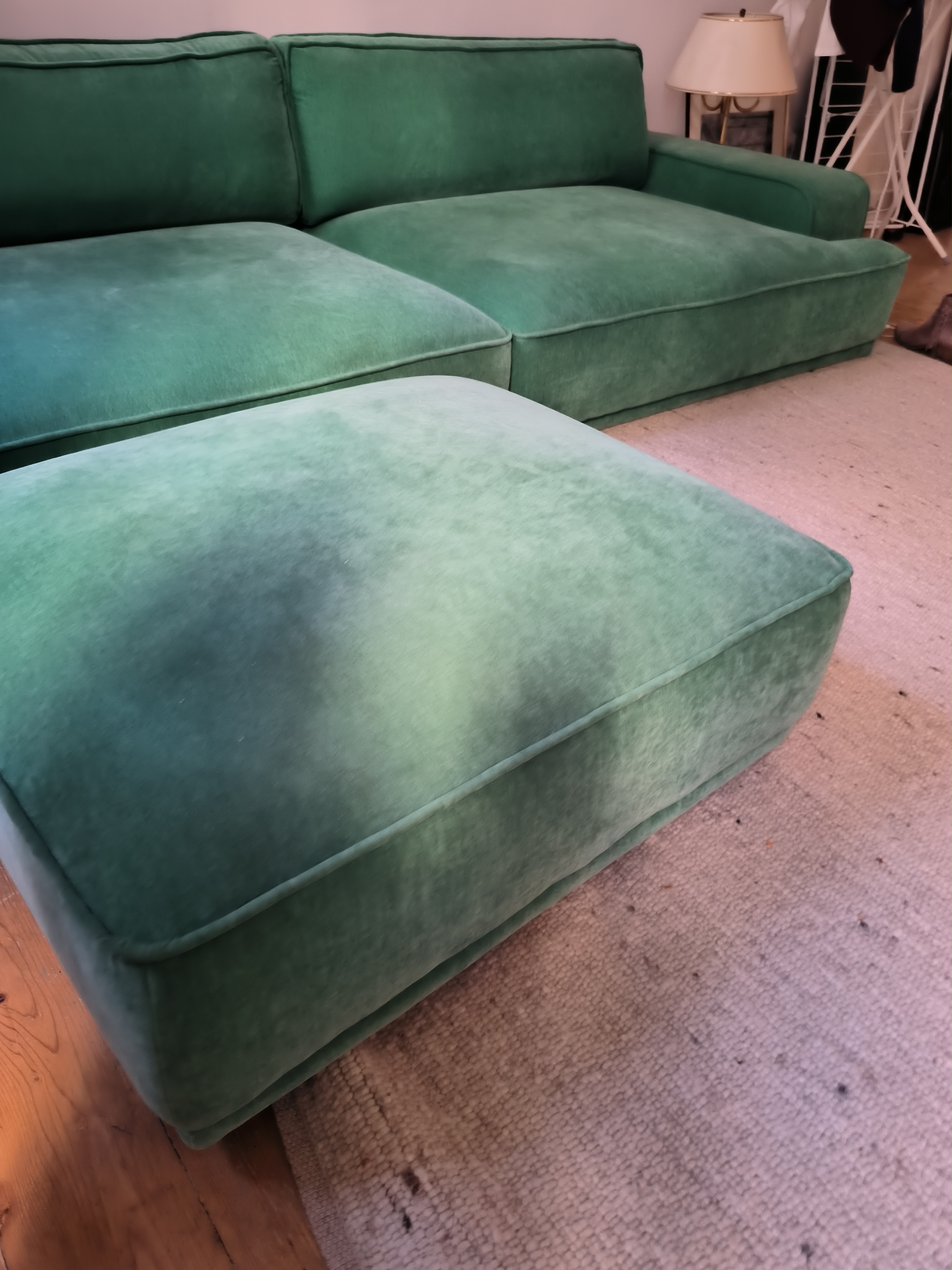 Leonora Sofa + Footstool Moss Grass Green