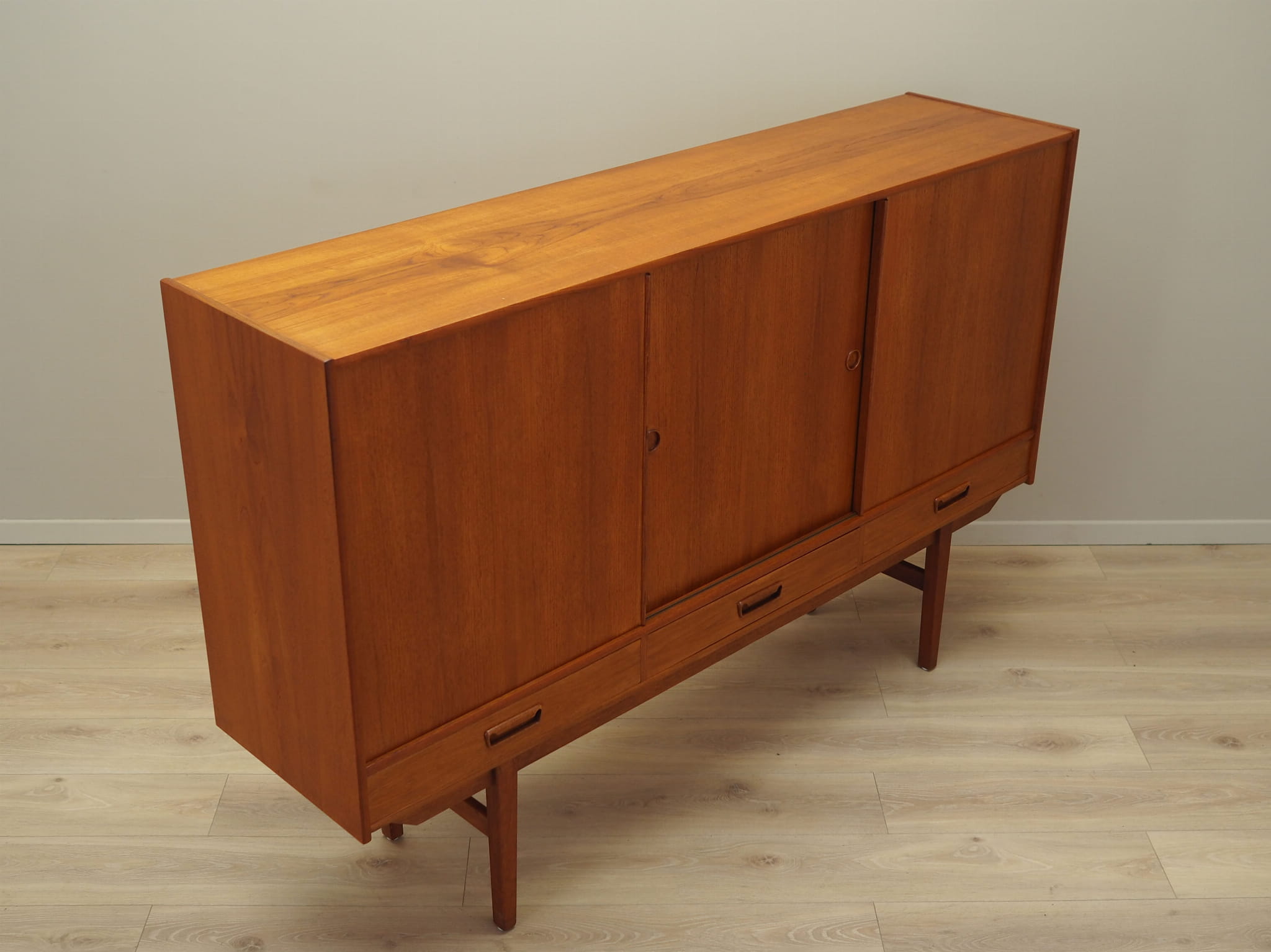 Vintage Highboard Teakholz Braun 1960er Jahre