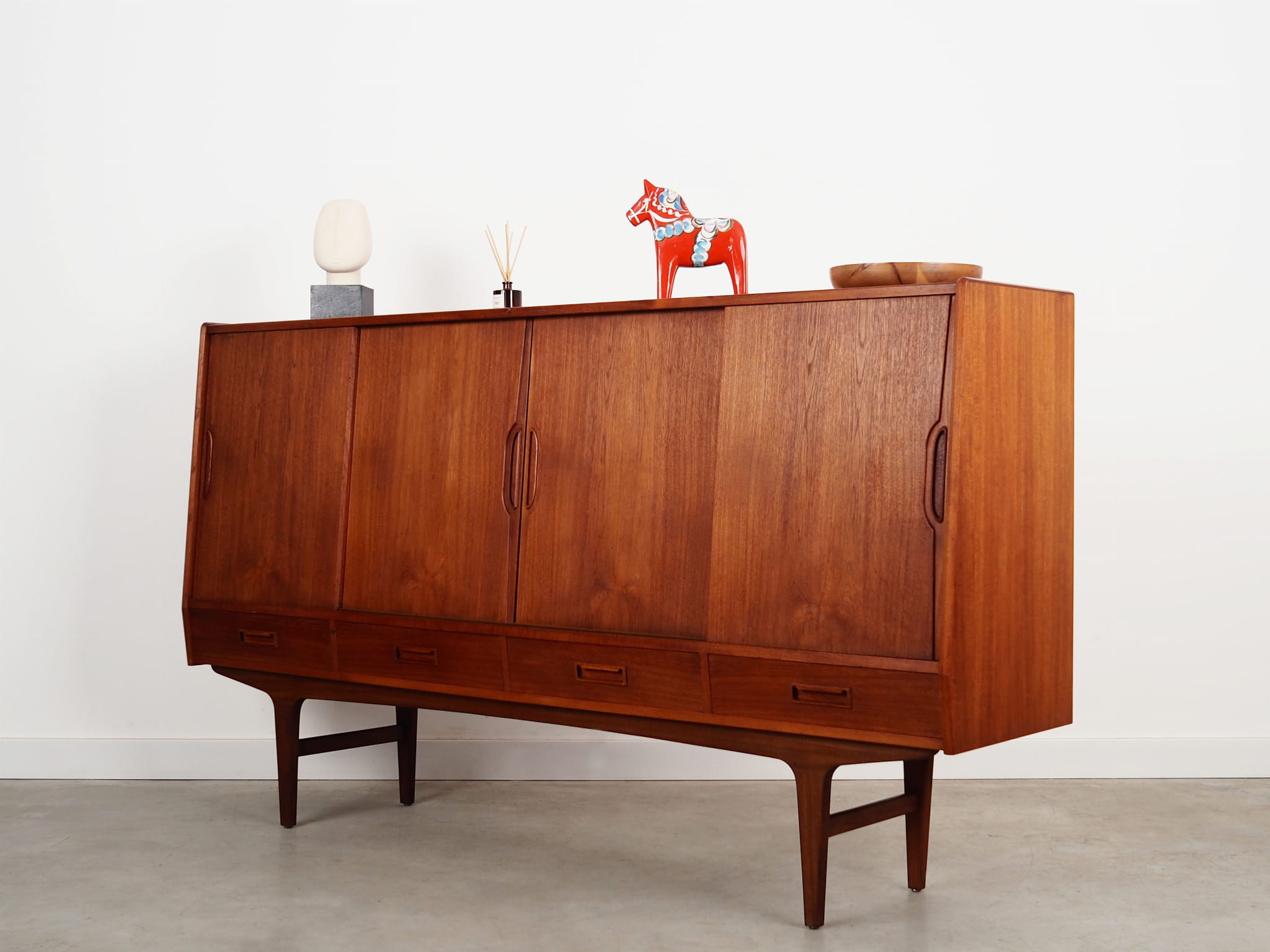 Highboard Teakholz Braun 1970er Jahre 