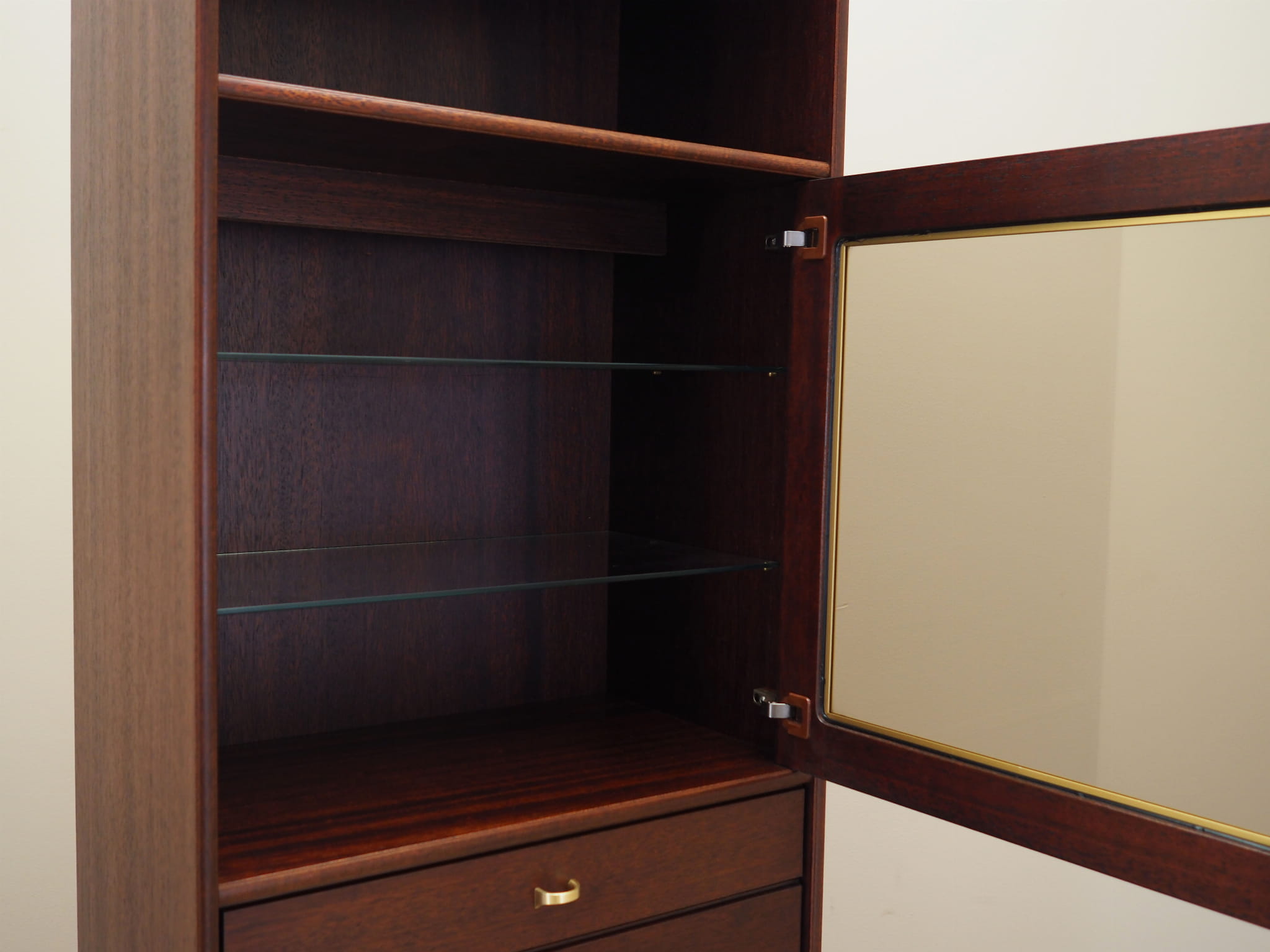 Schrank Mahogany Braun 1970er Jahre