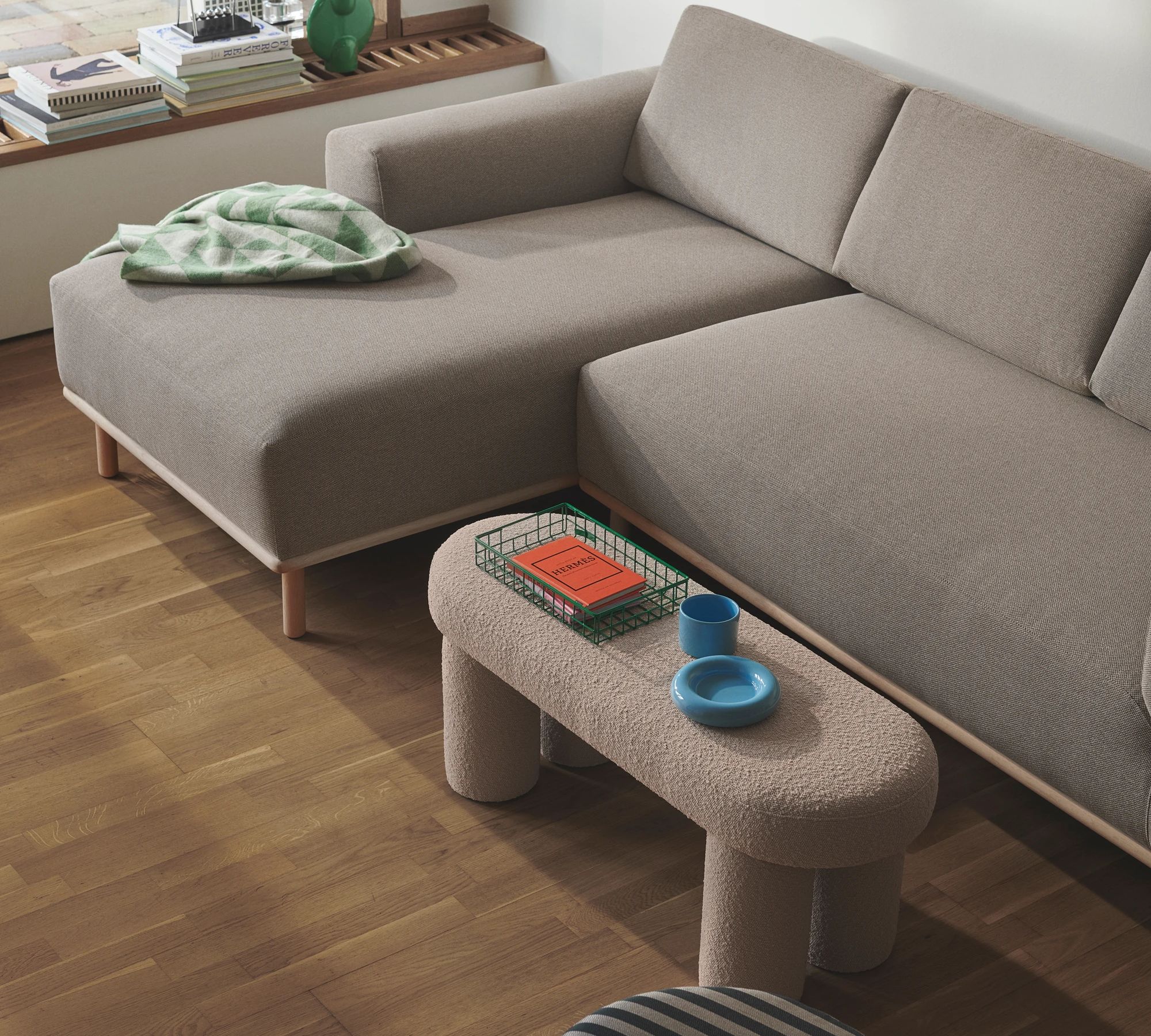 Vilmar Sofa mit Récamiere Rechts Agnes Brown