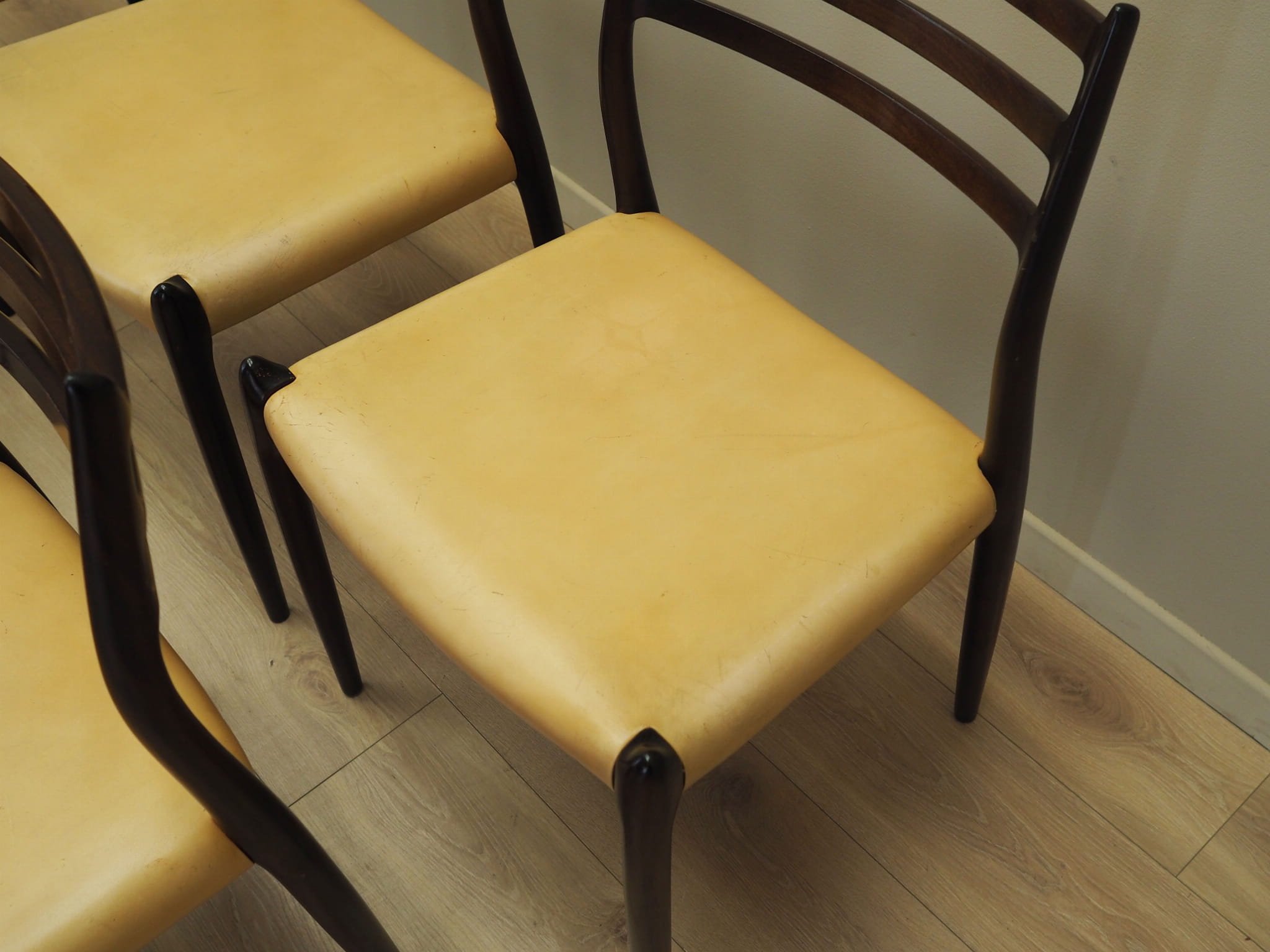 Sechser-Set Mahogany Stühle 1960 Jahre