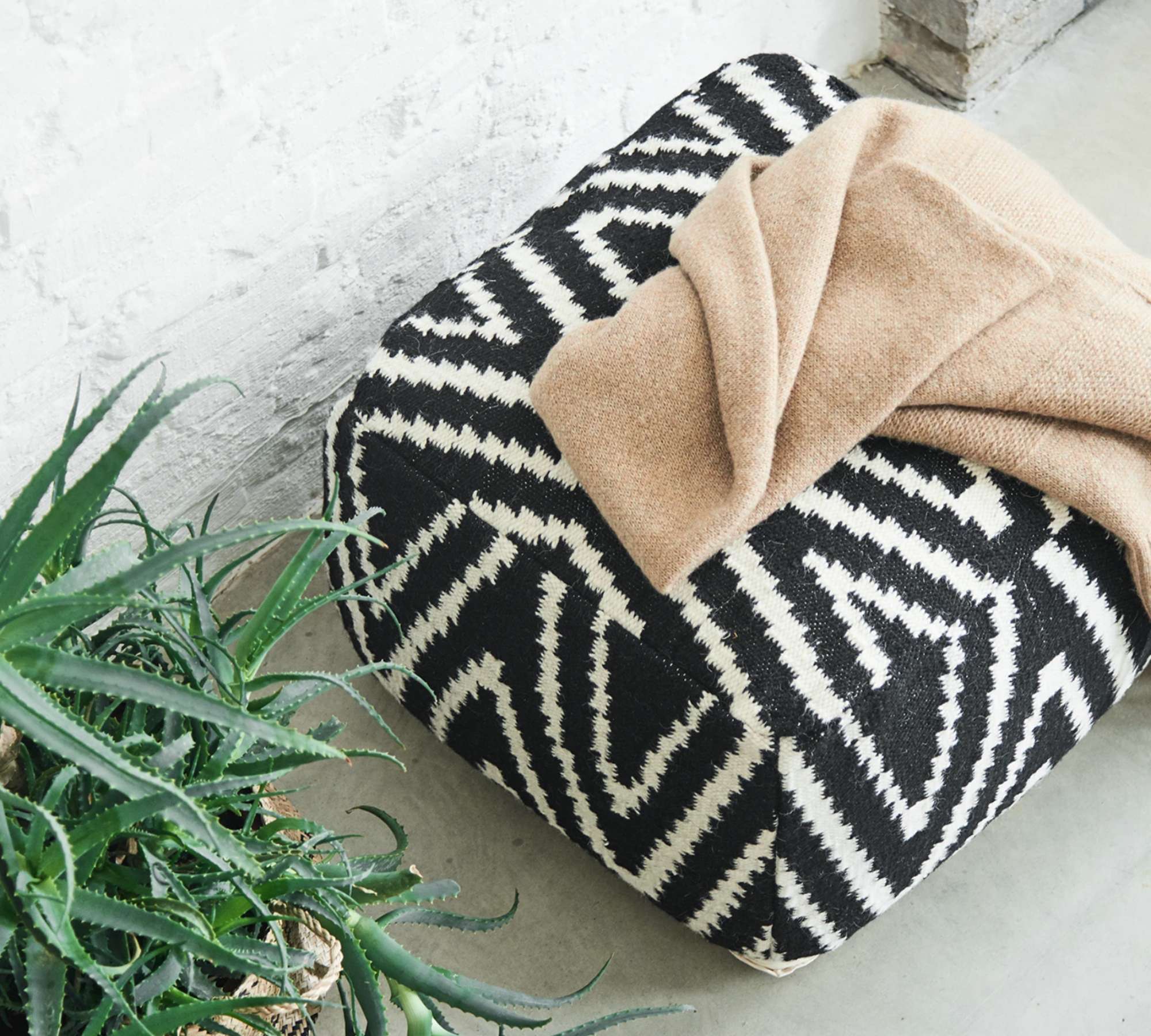Pouf Wolle Schwarz Weiß