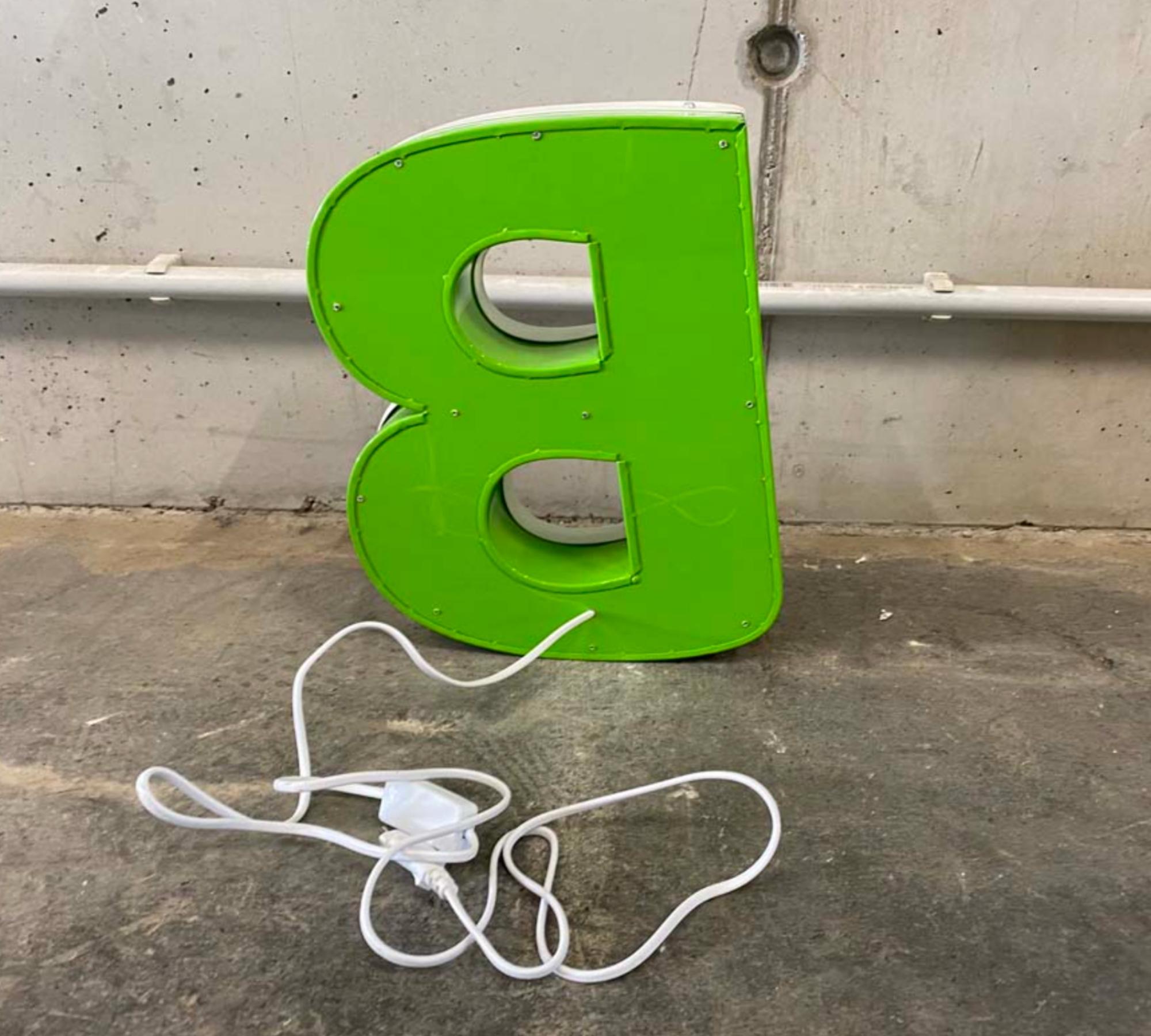 Original Vintage Neon Leuchtreklame, Markt "B"