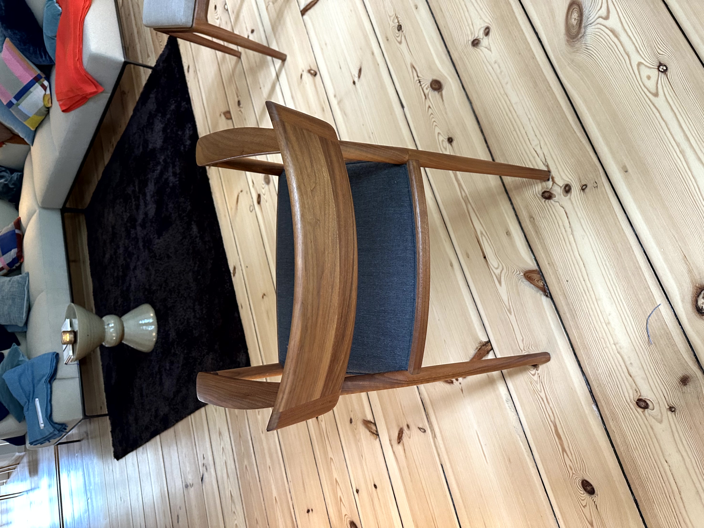 4x Armlehnstuhl Nussbaumholz