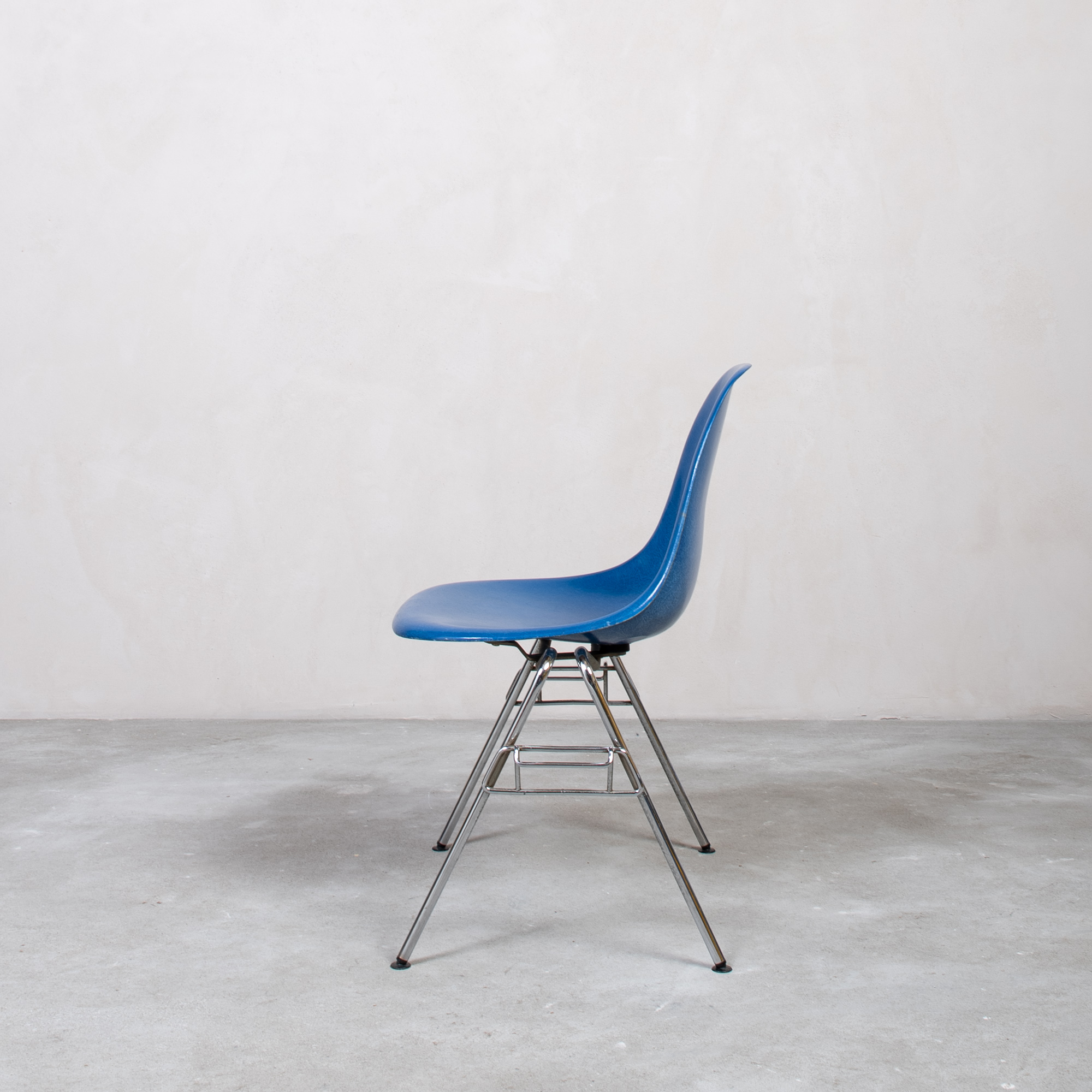 Eames Fiberglass Side Chair by Herman Miller Ultra Marine