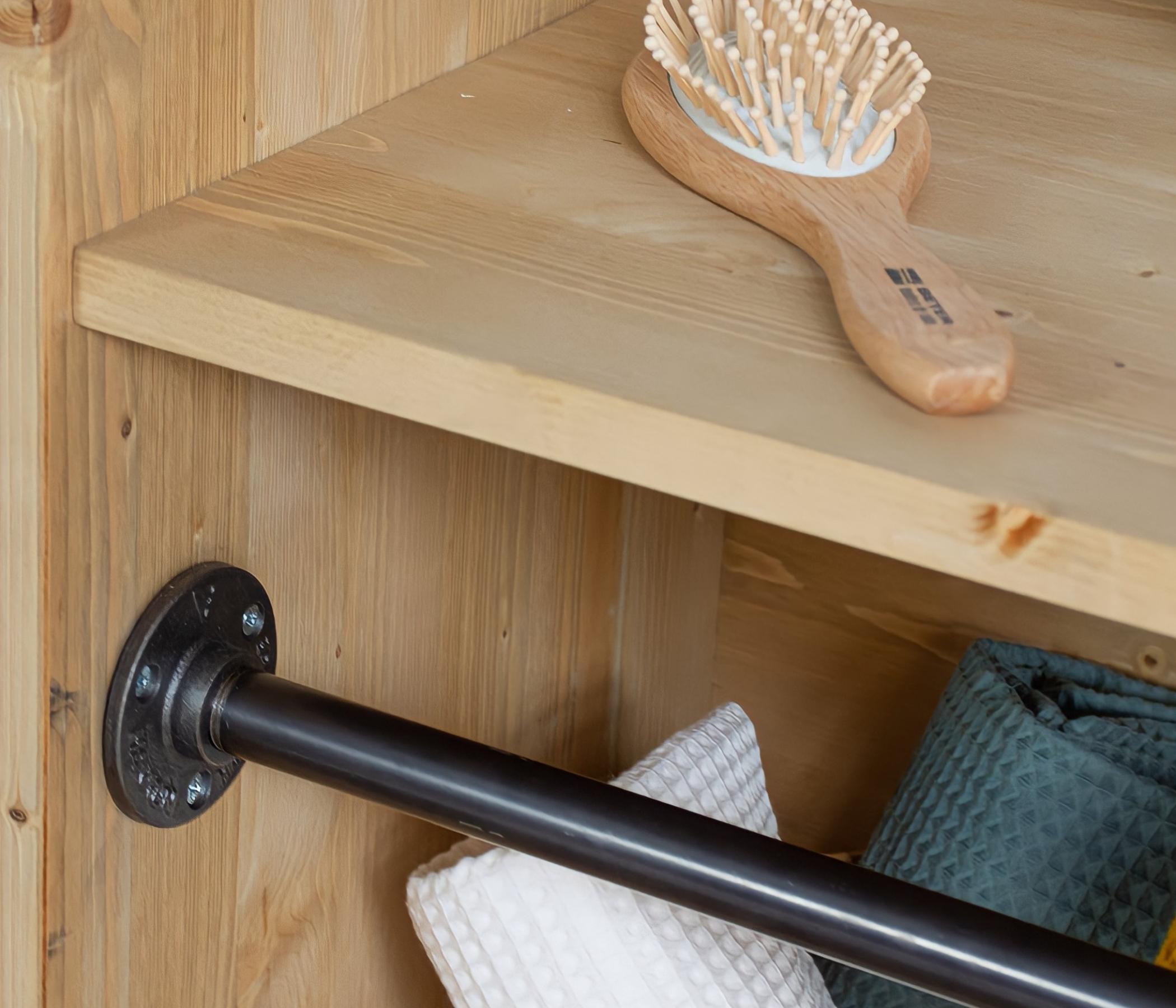 Kinderwaschbecken aus Holz und Metall sand