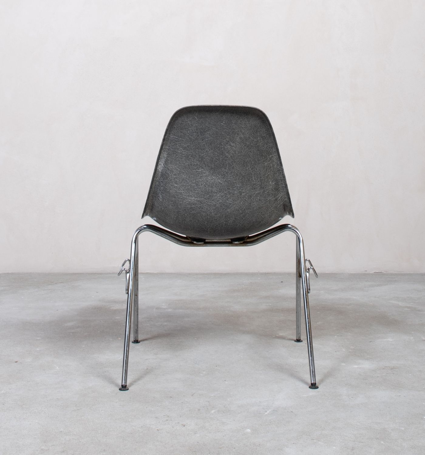 Eames Fiberglass Side Chair by Herman Miller Elephant Grey