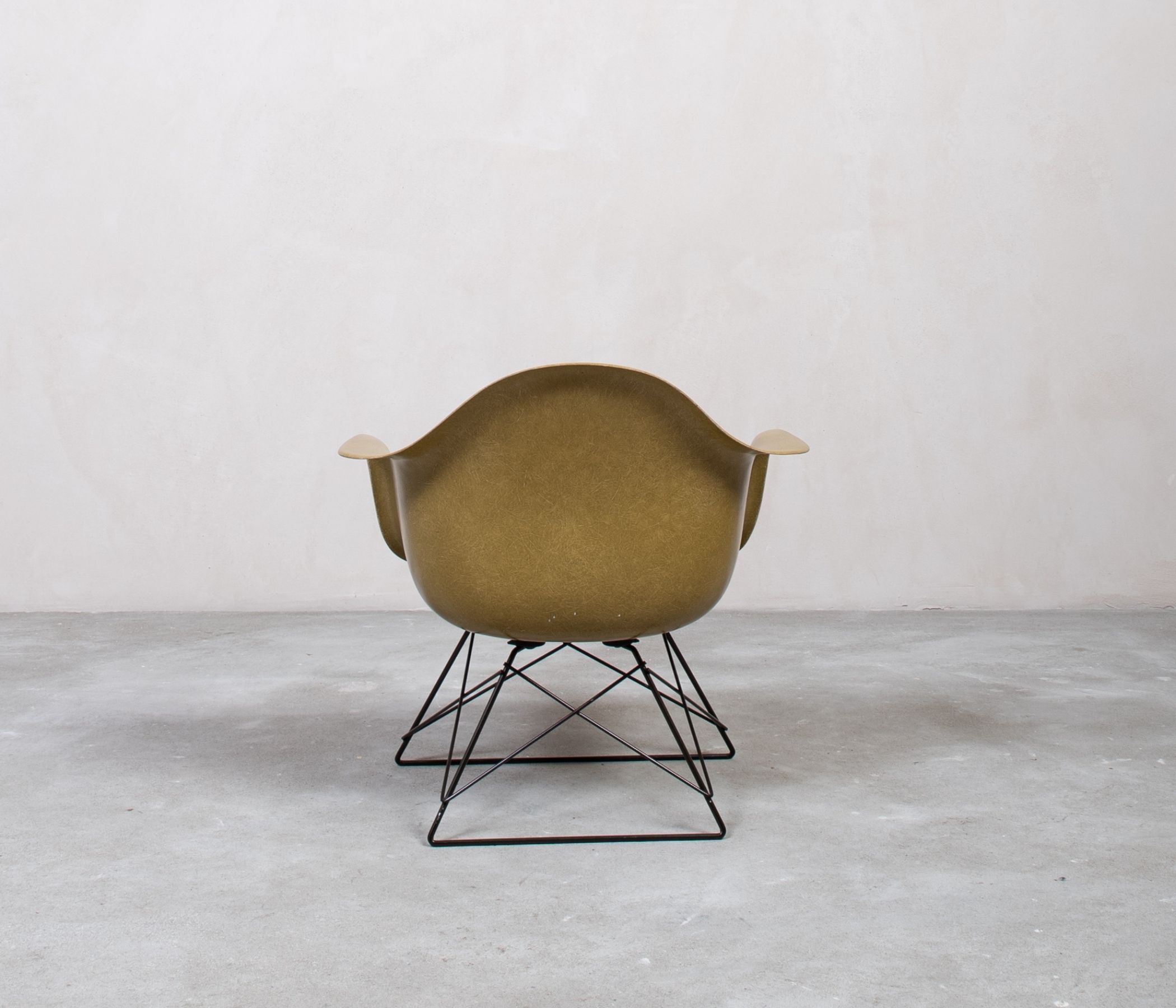 Eames Fiberglass LAR Chair by Herman Miller Khaki