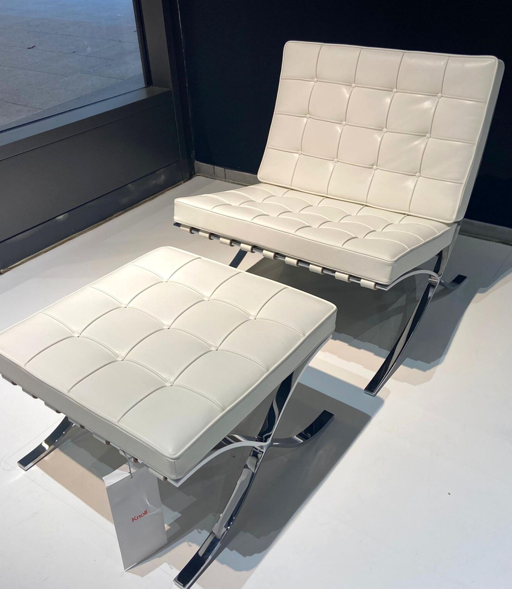 Original Barcelona Sessel mit Hocker Sabrina Leder Weiß