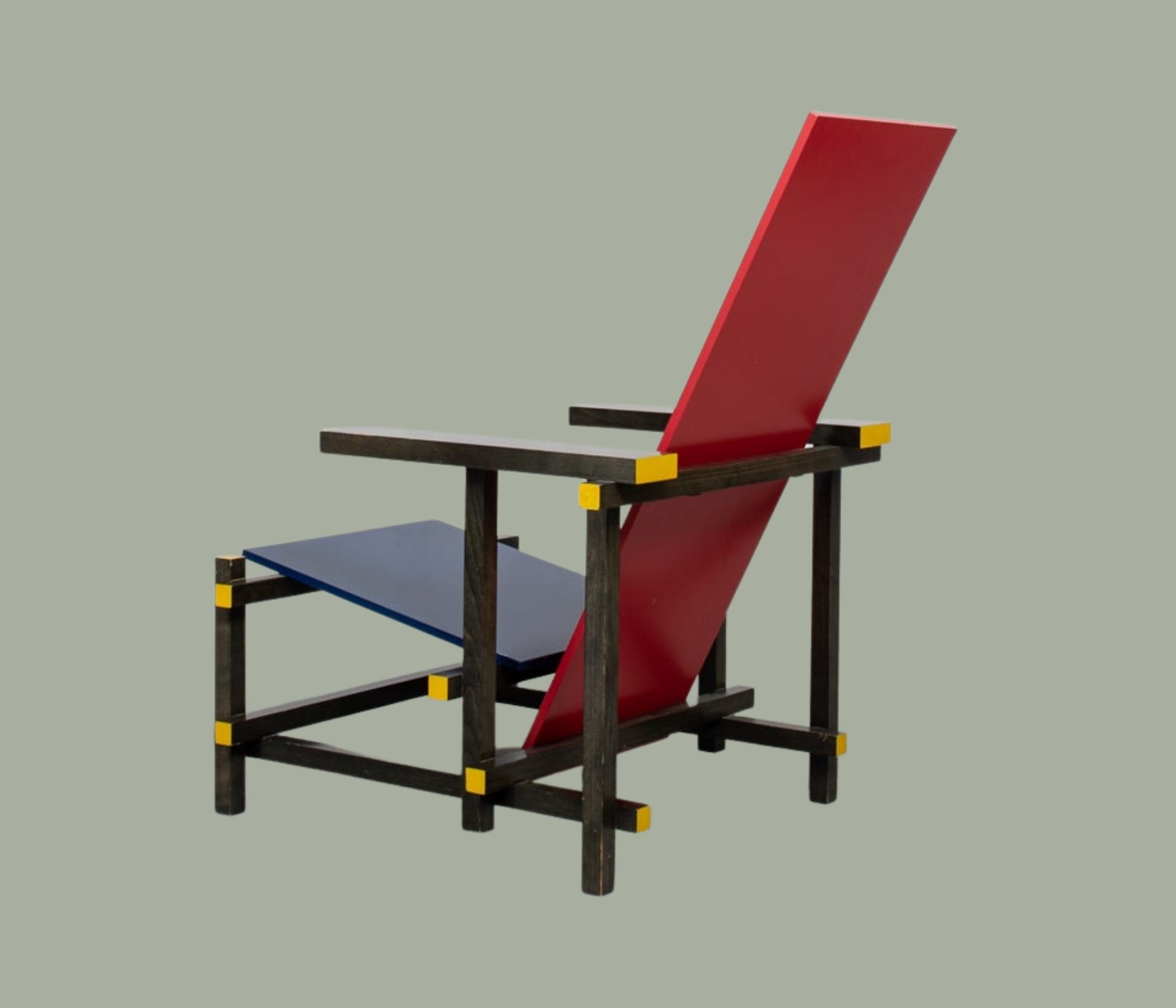 Cassina Red & Blue Chair Gerrit T. Rietveld