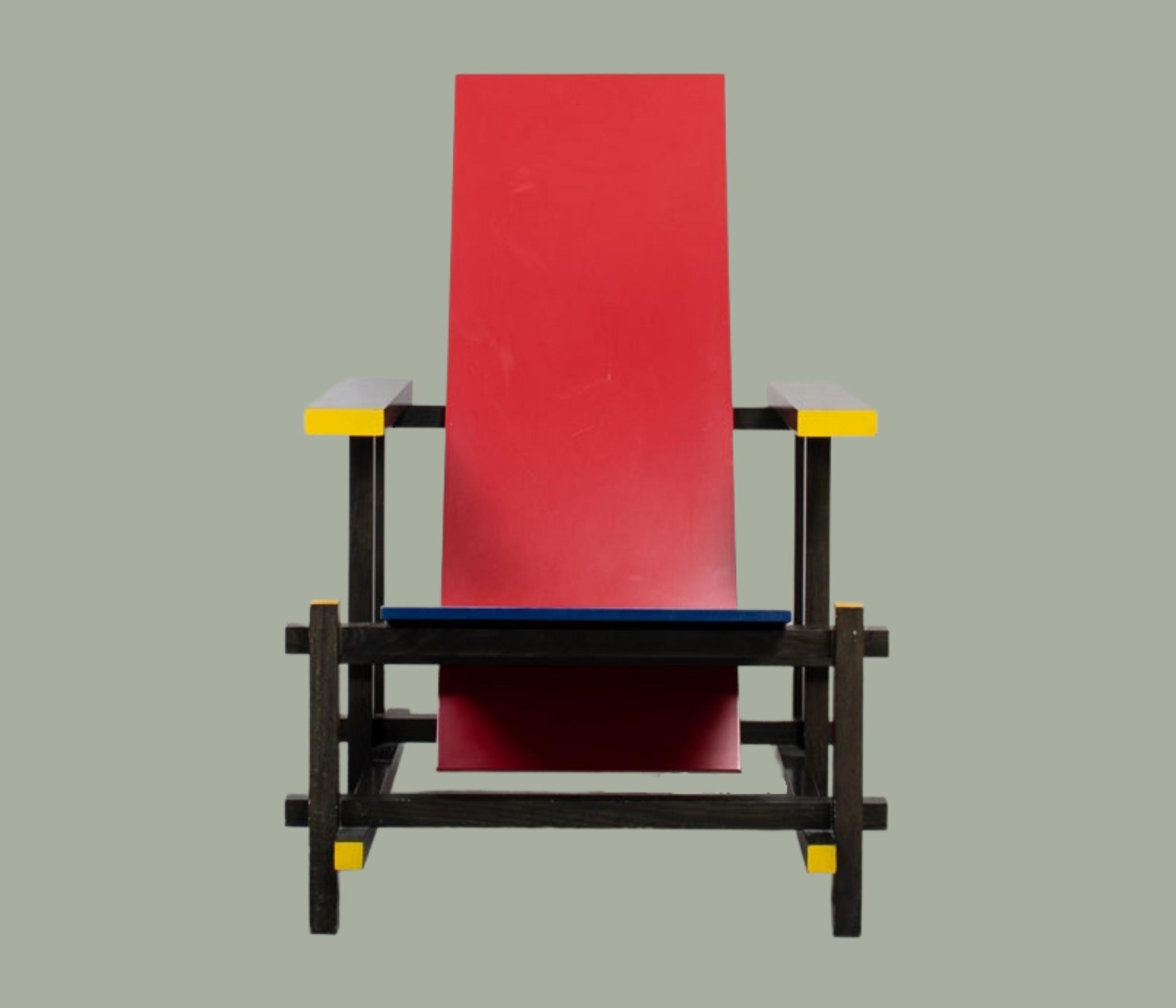 Cassina Red & Blue Chair Gerrit T. Rietveld