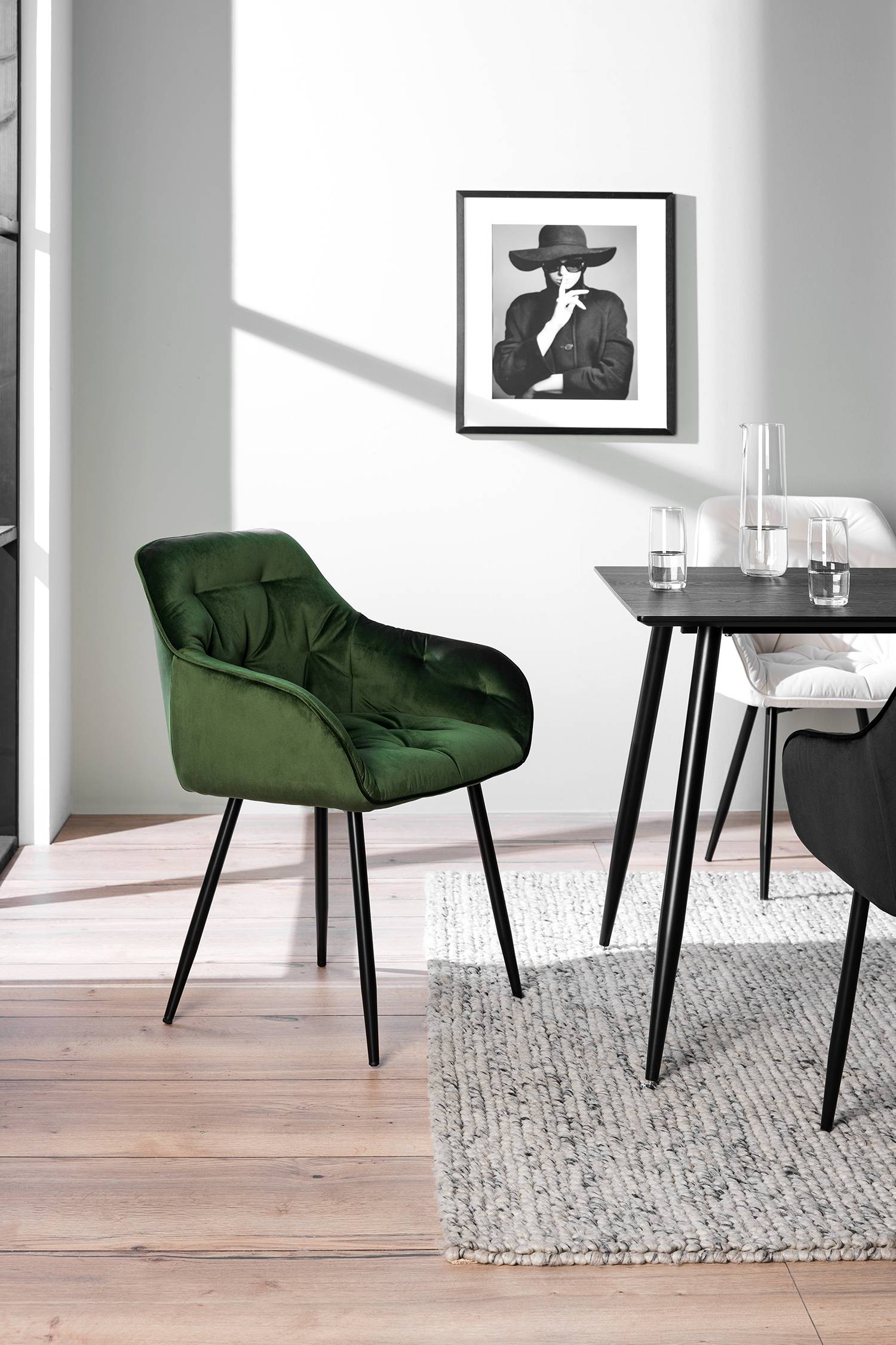 Armlehnenstuhl TILLY Samt Vilda Dunkelgrün