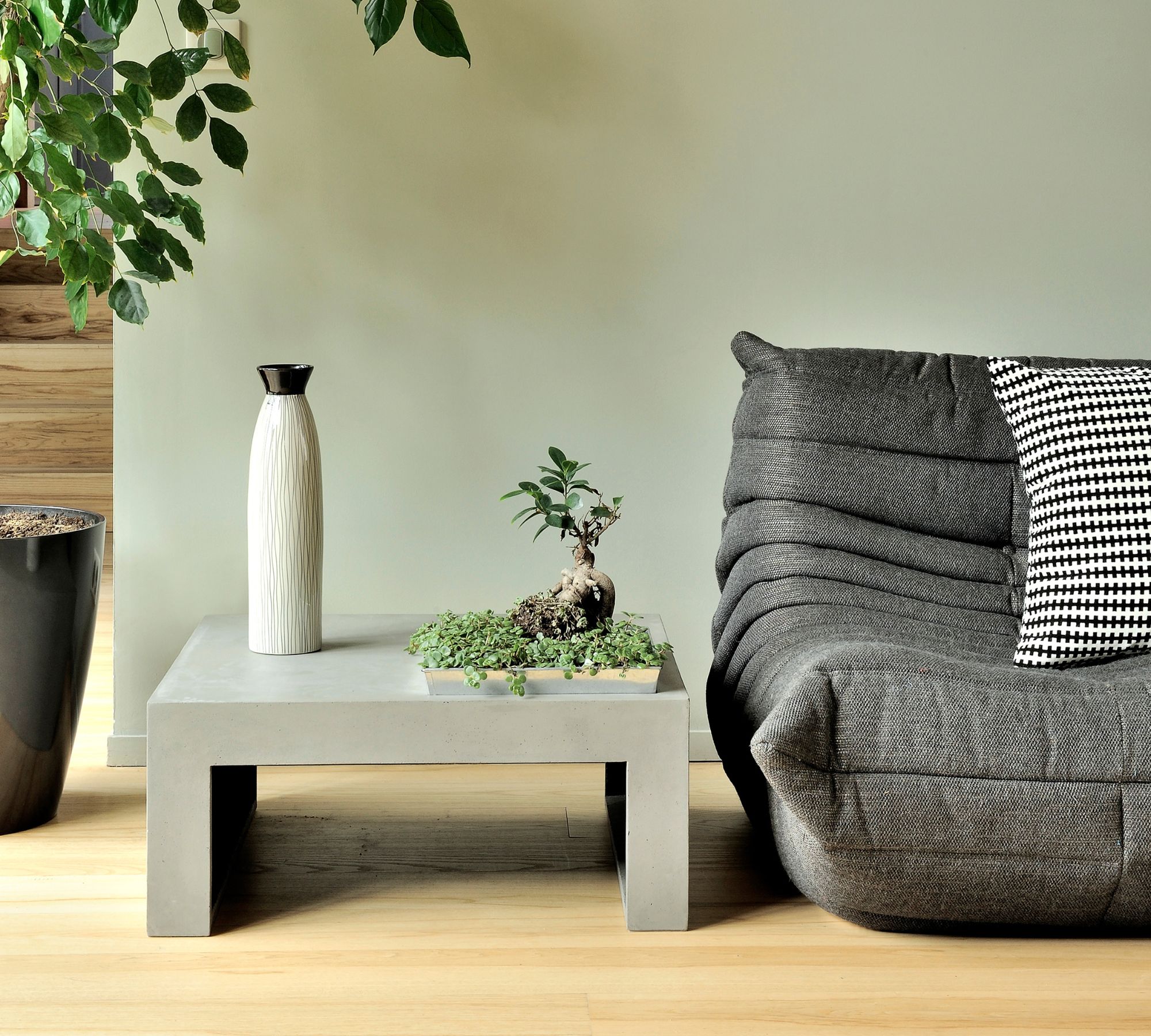 Dawn Beistelltisch Faserbeton Grau 70 cm