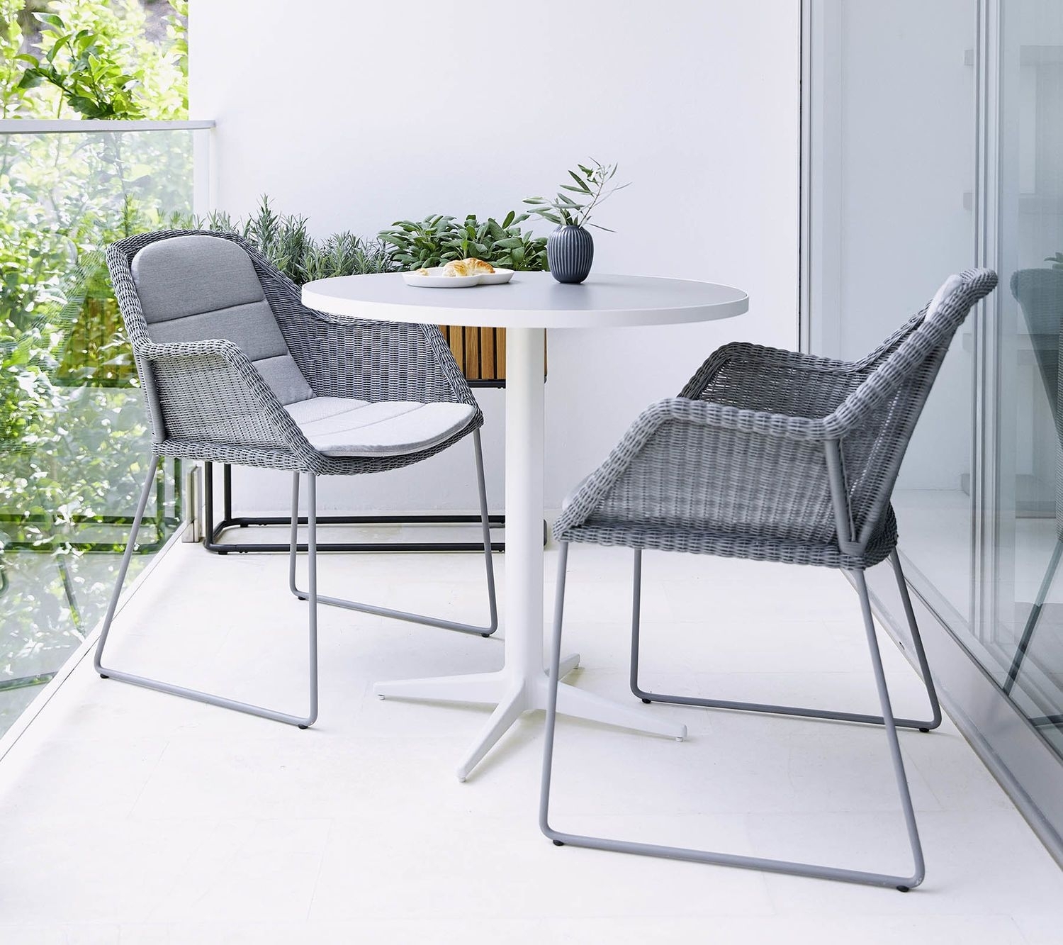 Breeze Stuhl Grau