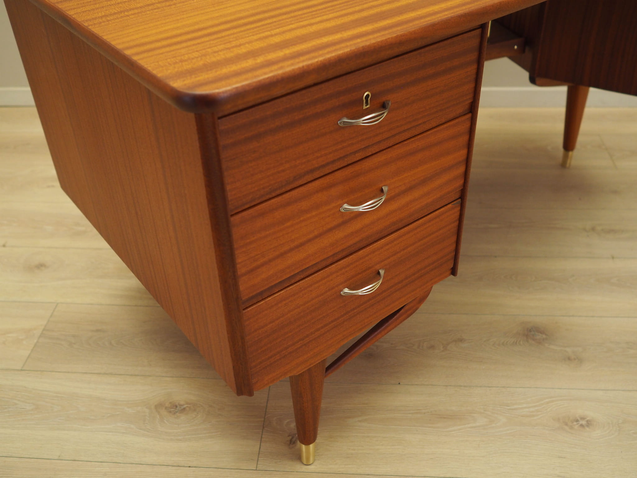 Mahogany Schreibtisch 1960 Jahre
