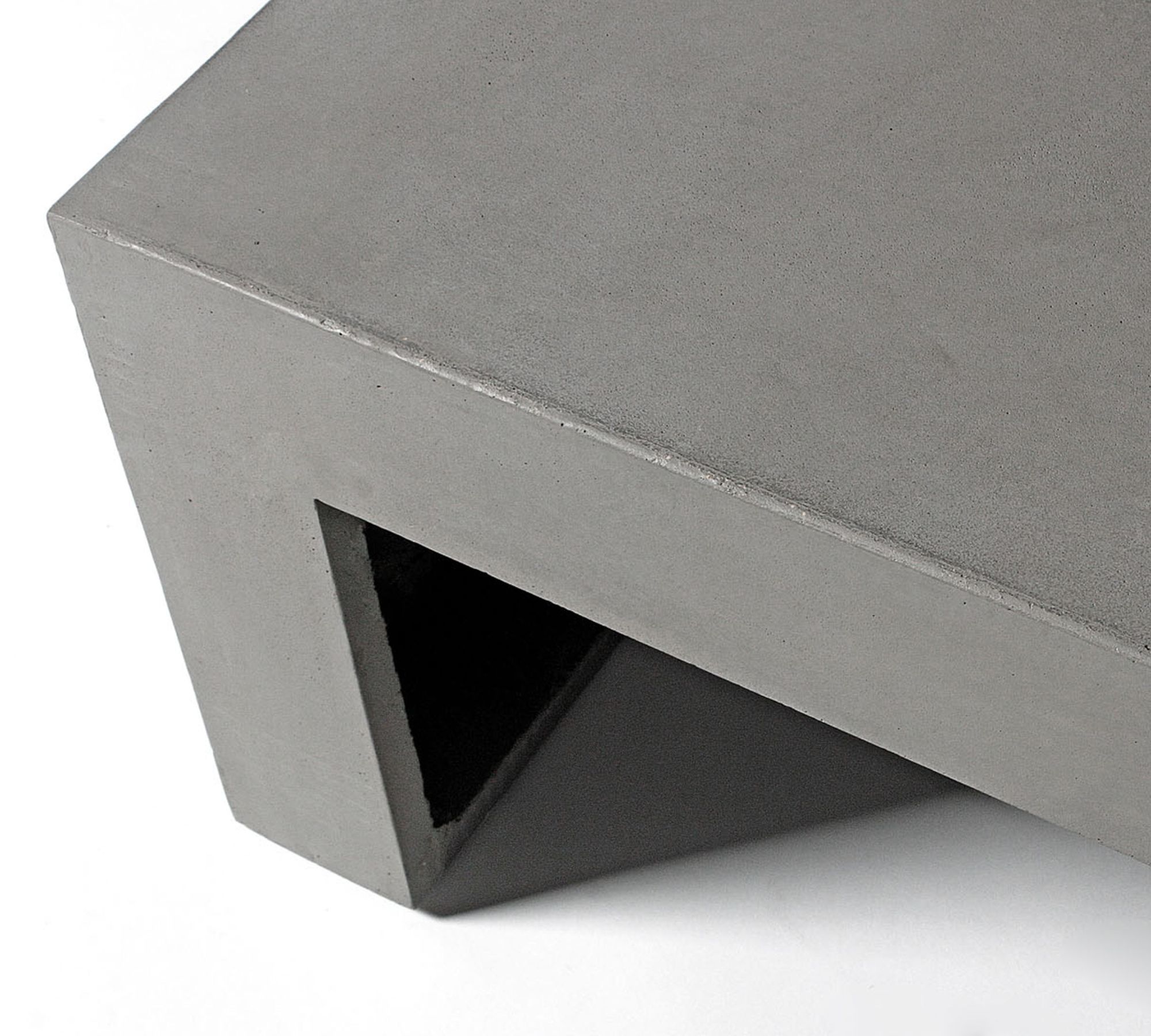 Dawn Beistelltisch Faserbeton Grau 70 cm
