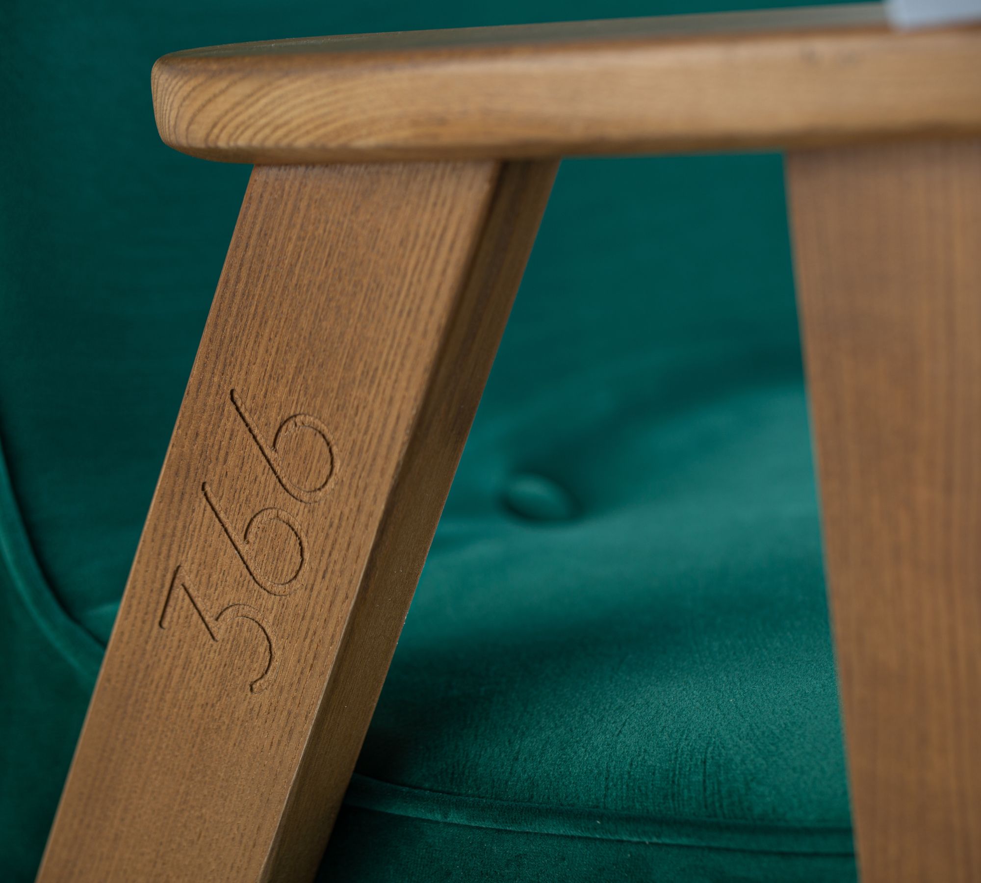 366 Sessel Holz Samt Grün